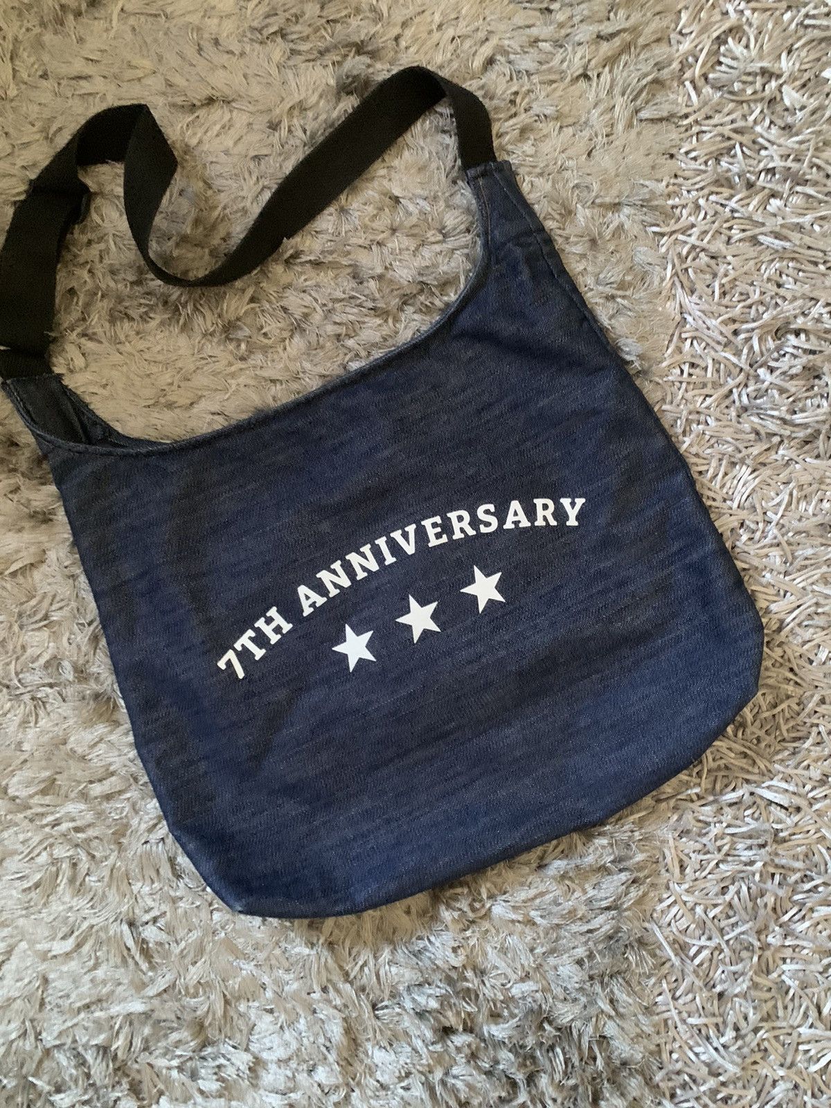 Handmade 7TH ANNIVERSARY KATA JANTAN SLING BAG Size ONE SIZE - 2 Thumbnail