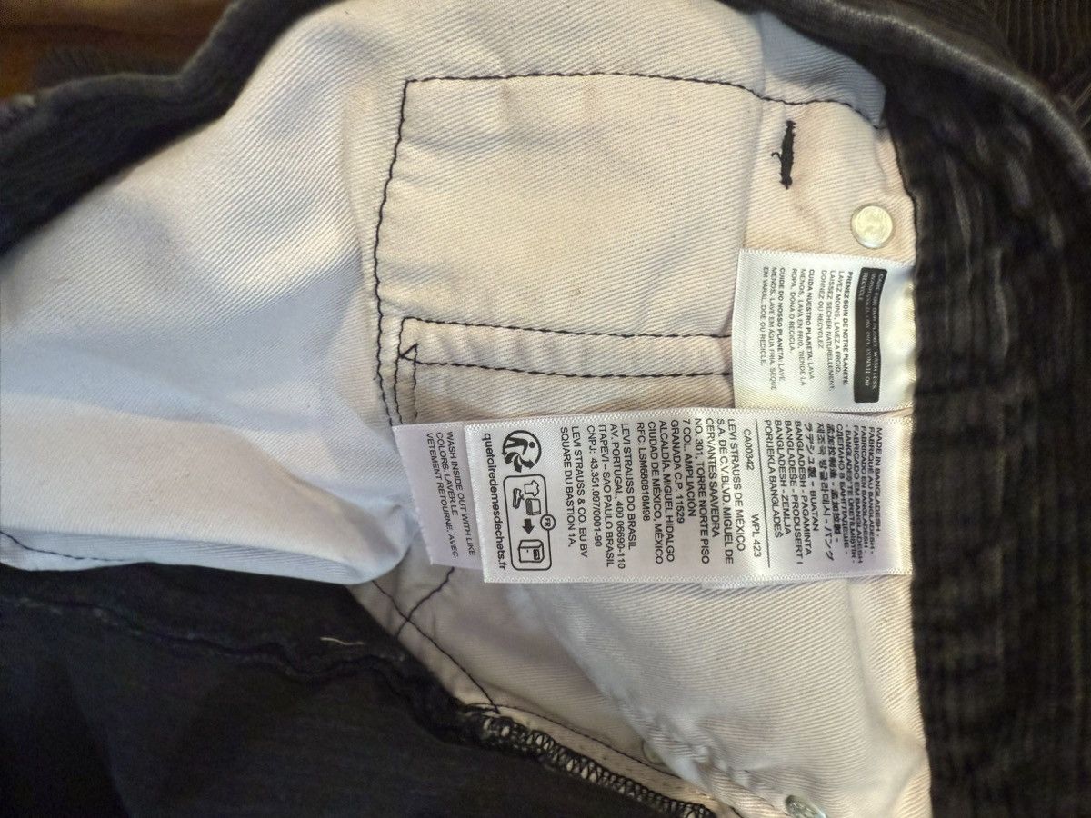 Levi's Levi’s baggy black corduroy pants Size US 40 / EU 56 - 4 Thumbnail