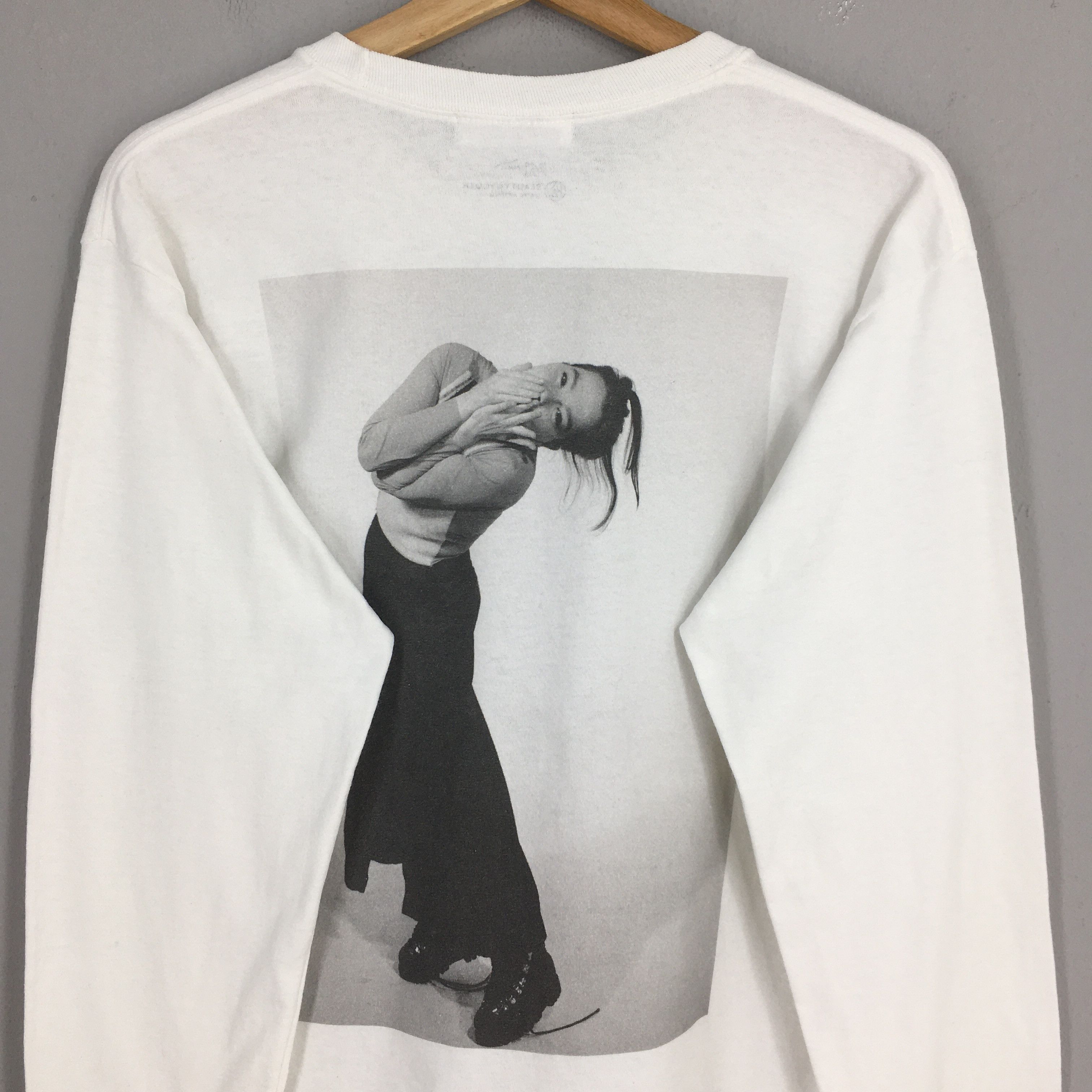 Band Tees Y2K Bjork Icelandic Singer White Longsleeve T shirt Small Size US S / EU 44-46 / 1 - 2 Thumbnail