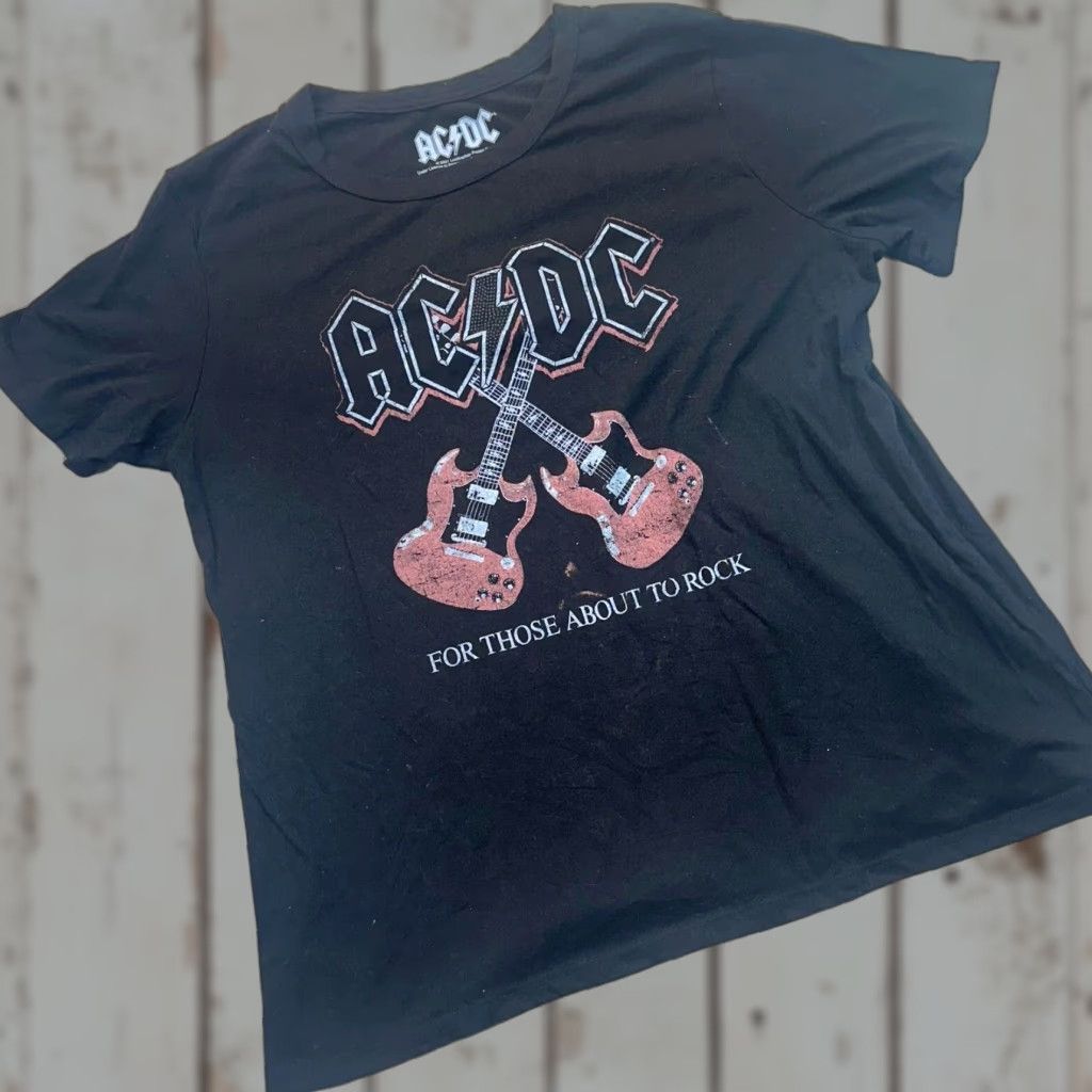 Vintage VINTAGE AC/DC Cross Guitars Womens Large For Those About To Rock Band Tee Size L / US 10 / IT 46 - 1 Thumbnail