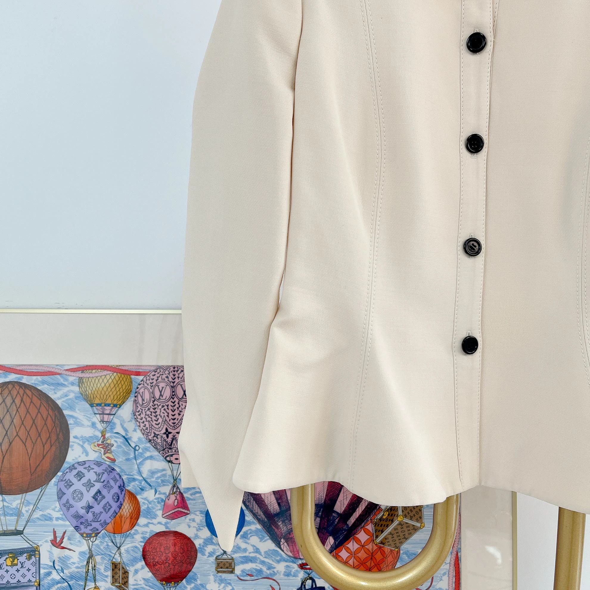 Valentino Valentino Beige Short Jacket 40 Size S / US 4 / IT 40 - 4 Thumbnail
