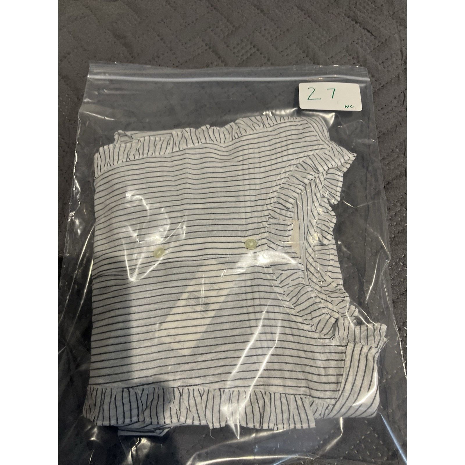 Loft Loft Women's M pinstripe ruffle-neck shirt NWT Size M / US 6-8 / IT 42-44 - 9 Thumbnail