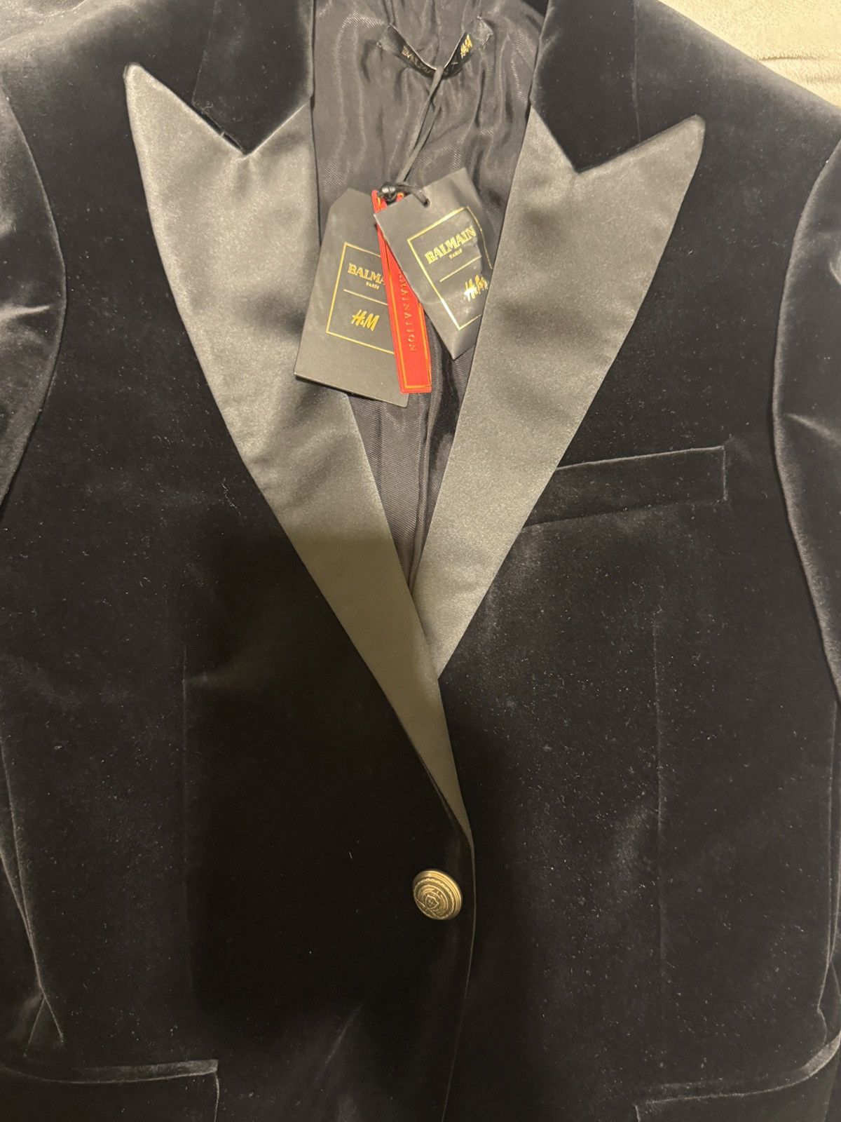 Balmain × H&M BALMAIN x H&M Velvet Tuxedo Blazer – Limited Edition Size 38R - 2 Thumbnail