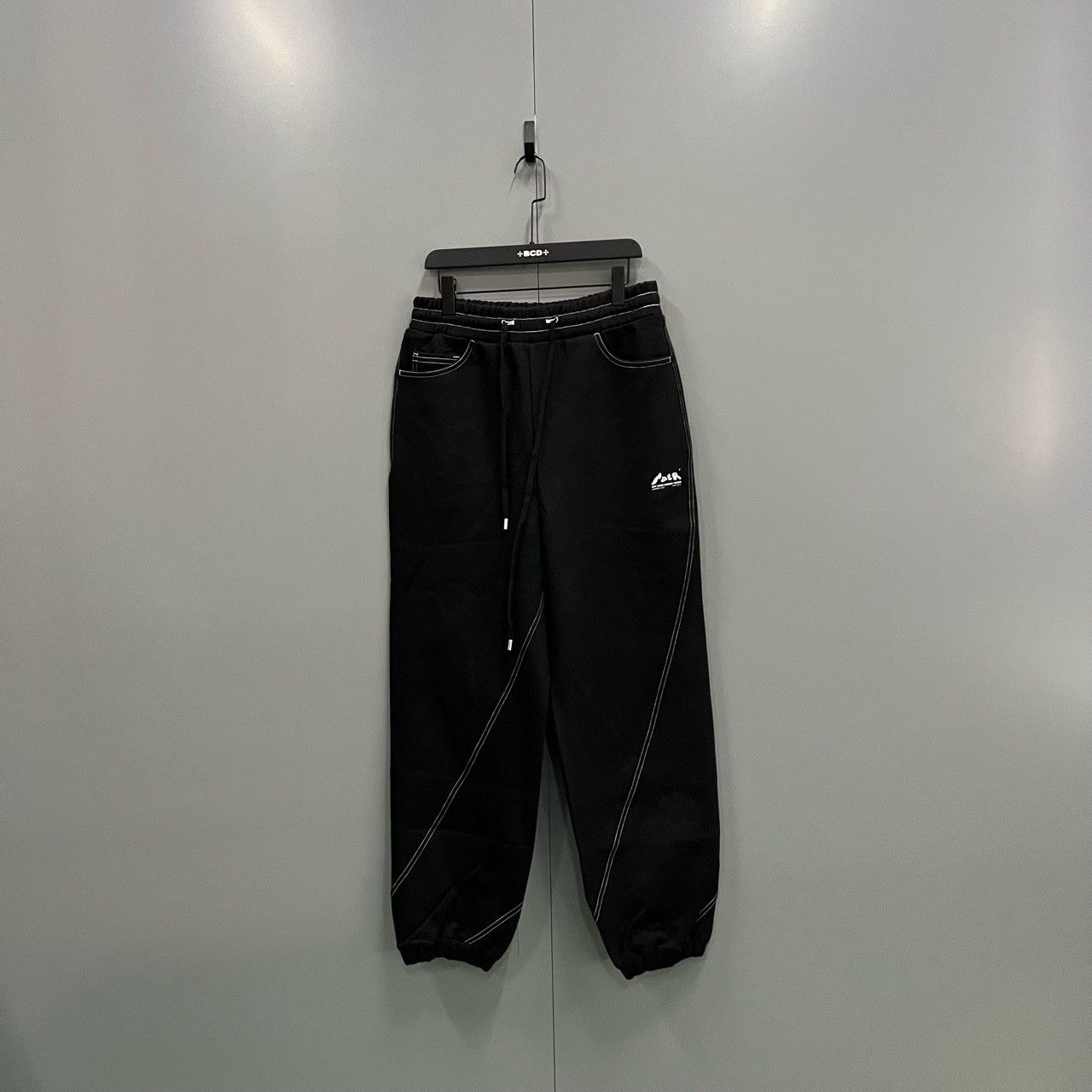 Ader Error ADER ERROR Embroidered Black Pants 24 Women Size 24" / US 00 / IT 34 - 1 Thumbnail