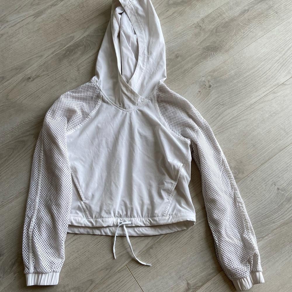 Designer Stylish White Mesh Hoodie - Lightweight Athletic Pullover Size S / US 4 / IT 40 - 1 Thumbnail