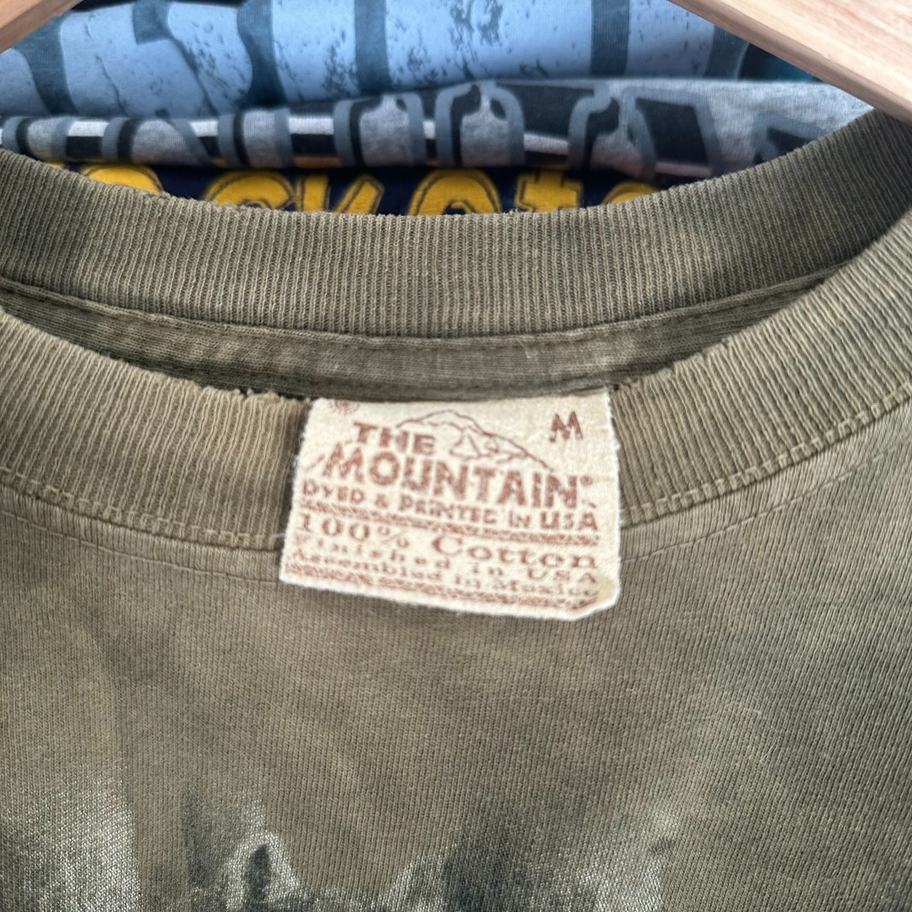 The Mountain Vintage Y2K The Mountain Wolf Pack T-Shirt Gorpcore Nature G Size US M / EU 48-50 / 2 - 4 Thumbnail