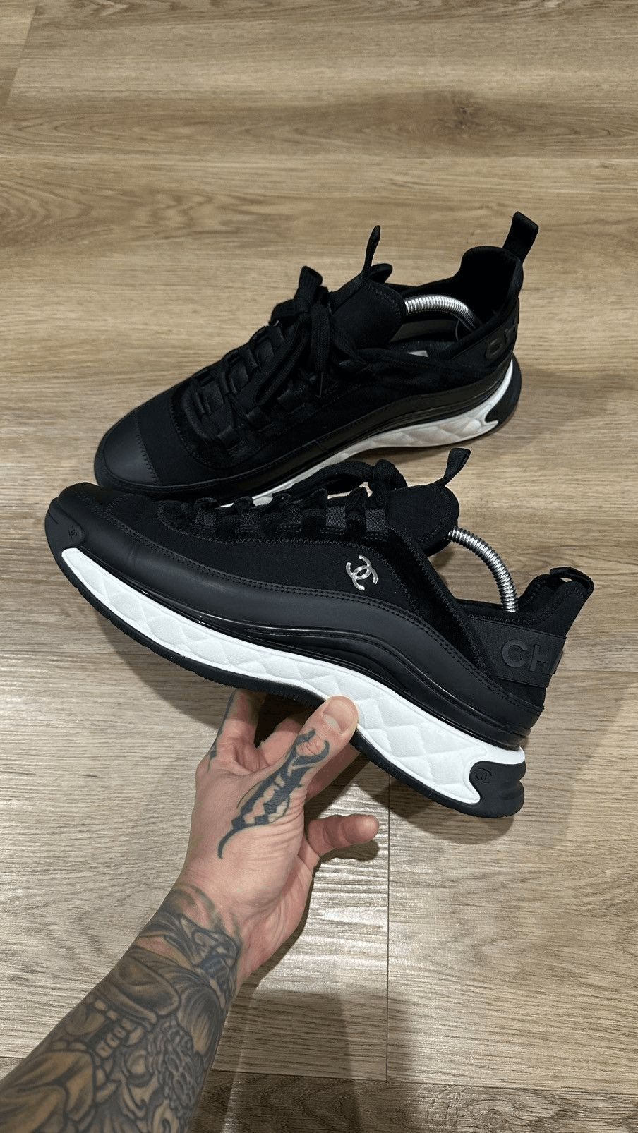 Chanel Chanel Low Trainers Size US 10 / EU 43 - 9 Thumbnail