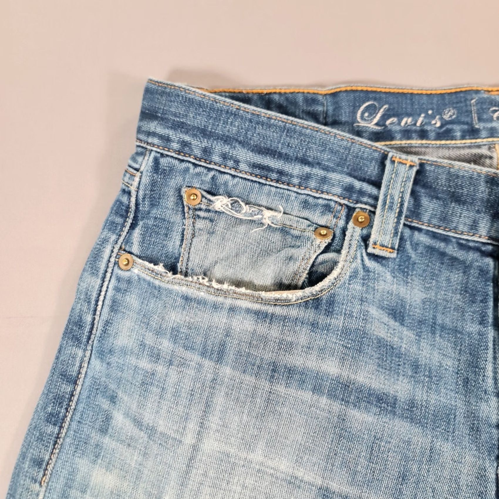 Levi's Levi's Womens Jeans Blue W33 L35 Regular Straight Distressed 5-Pocket USA Made In USA Zip Fly 100% Cotton Hands Made No Size 24" / US 00 / IT 34 - 6 Thumbnail