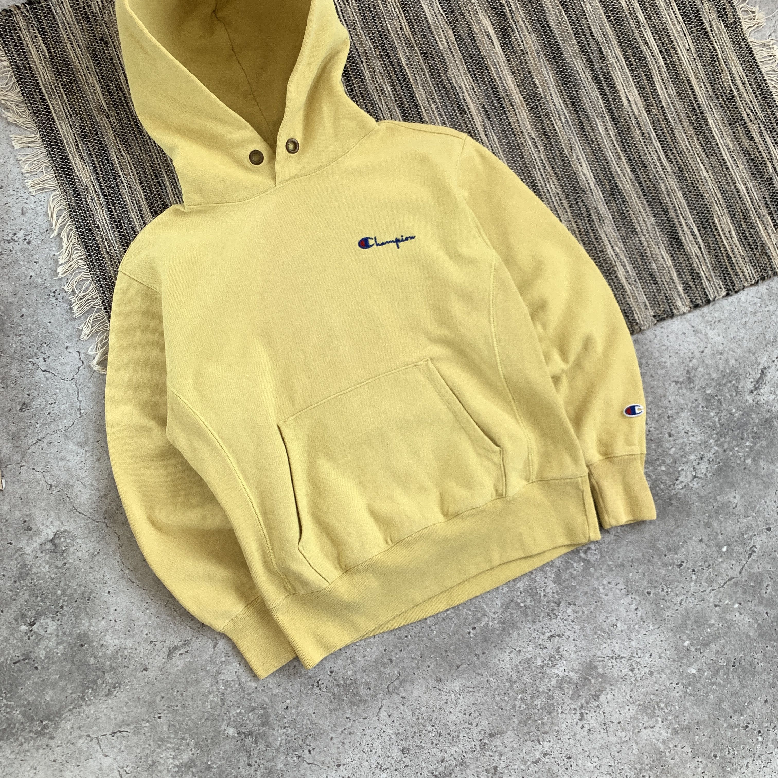 Champion Vintage Champion 90s Yellow Heavyweight Hoodie Sweatshirt Size XS / US 0-2 / IT 36-38 - 2 Thumbnail