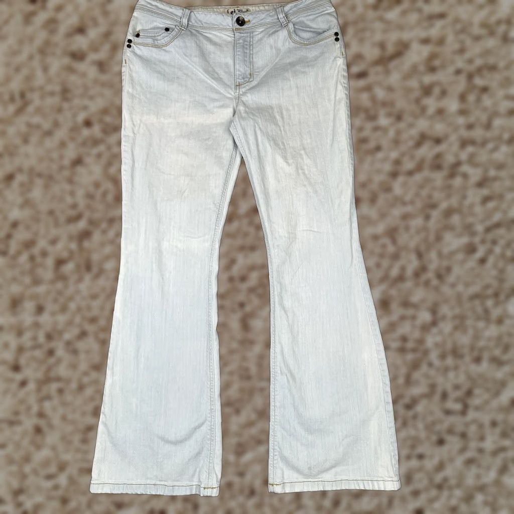 Vintage L.e.i. Sophia Hiphugger Flare Jeans Womens 12 Light Blue Wash Denim 5-Pocket Stretch Low Rise Flared 99% Cotton 1% Spandex Size 24" / US 00 / IT 34 - 1 Thumbnail