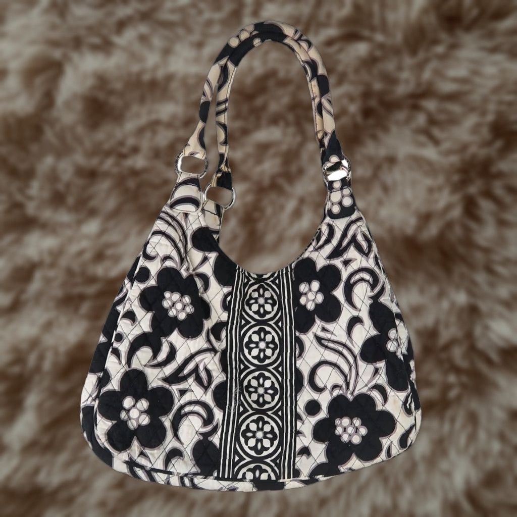 Vintage Vera Bradley Floral Print Quilted Shoulder Bag Purse Medium Black Casual Womens