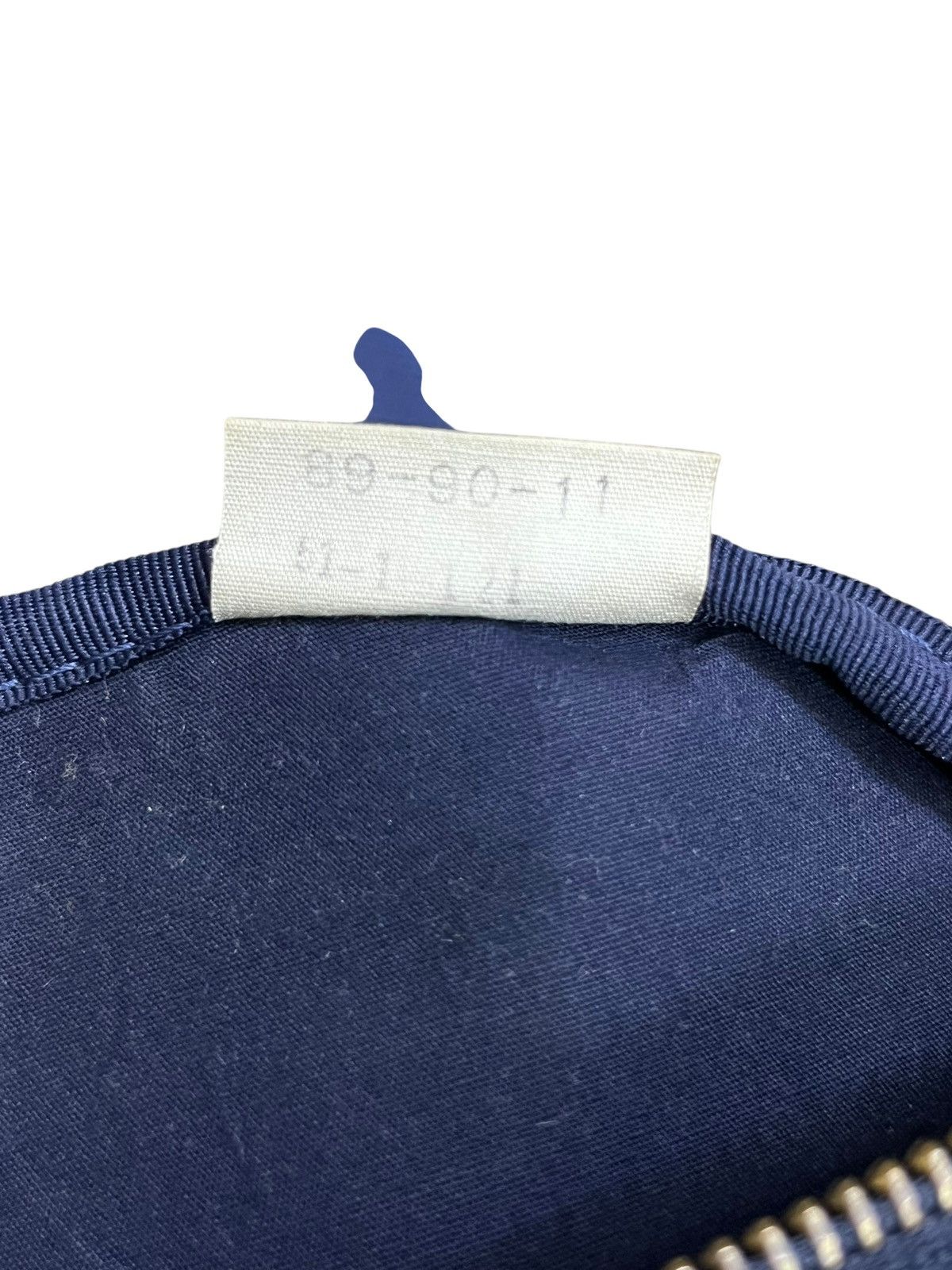 Moschino Authentic vintage Moschino waist pouch bag Made in Japan. Size ONE SIZE - 13 Thumbnail