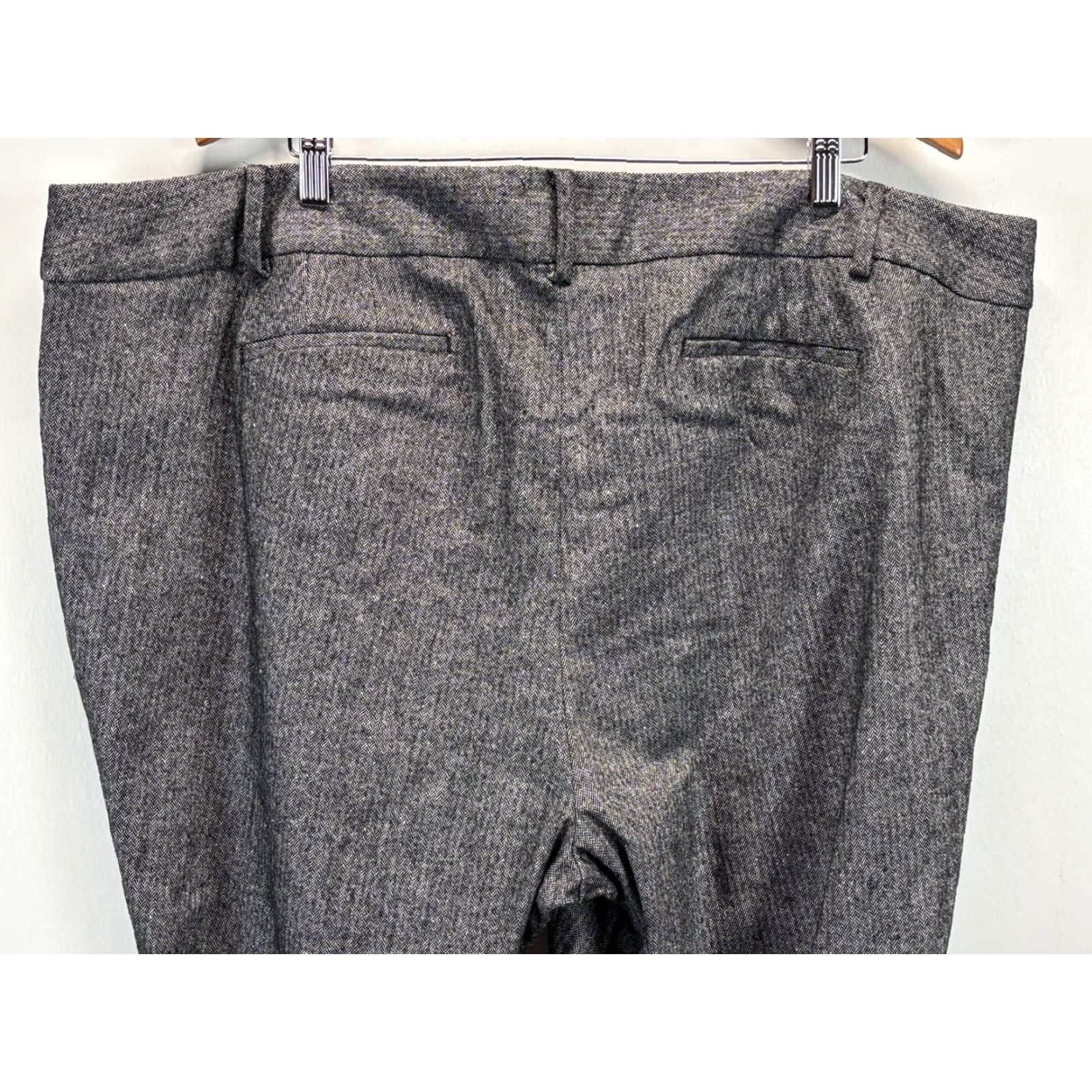 Talbots VINTAGE? No, Talbots Dress Pants Gray Herringbone 24W Plus Straight Classic Fit Women Pants Size 24W Gray Viscose Blend Womens Size 42" / US 20 - 4 Thumbnail