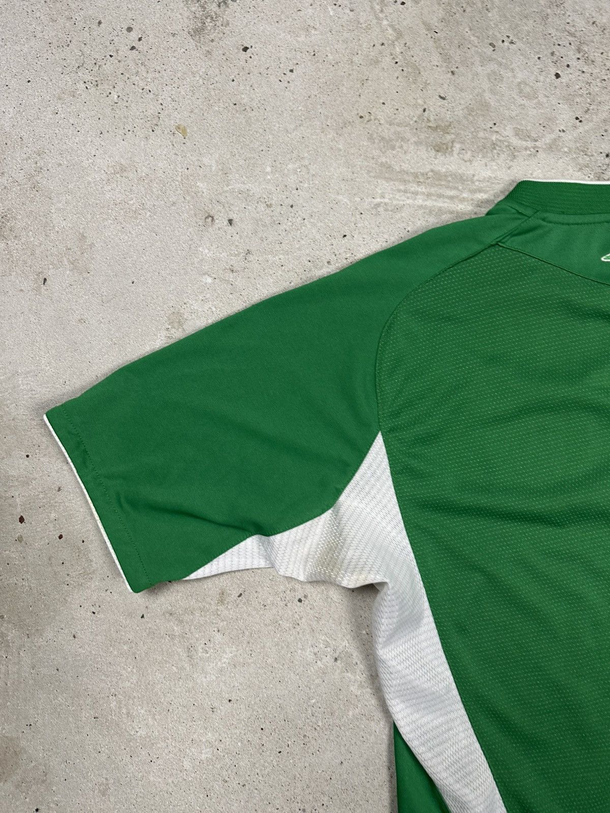 Umbro Umbro x Ireland 2004/2006 Home Jersey Shirt Size US S / EU 44-46 / 1 - 18 Thumbnail
