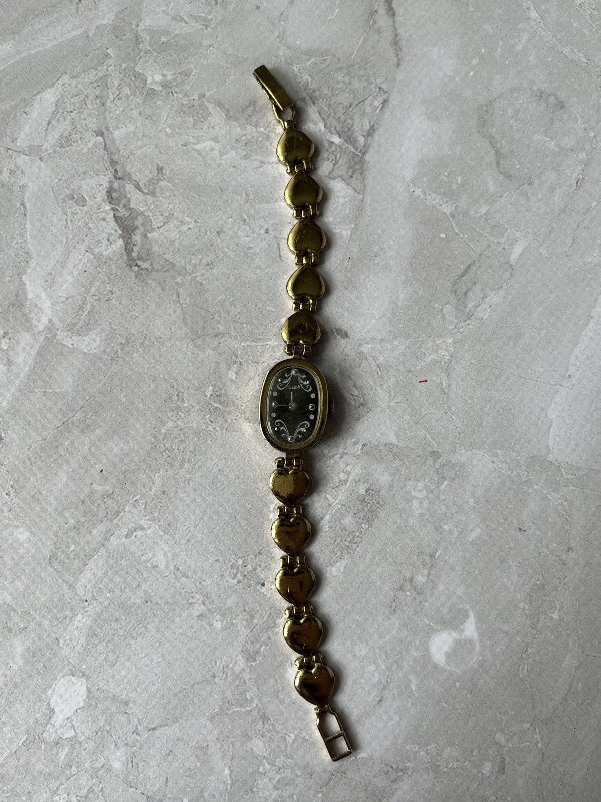 Jewelry × Vintage Vintage Luch Watch with Heart Bracelet Size ONE SIZE - 1 Thumbnail