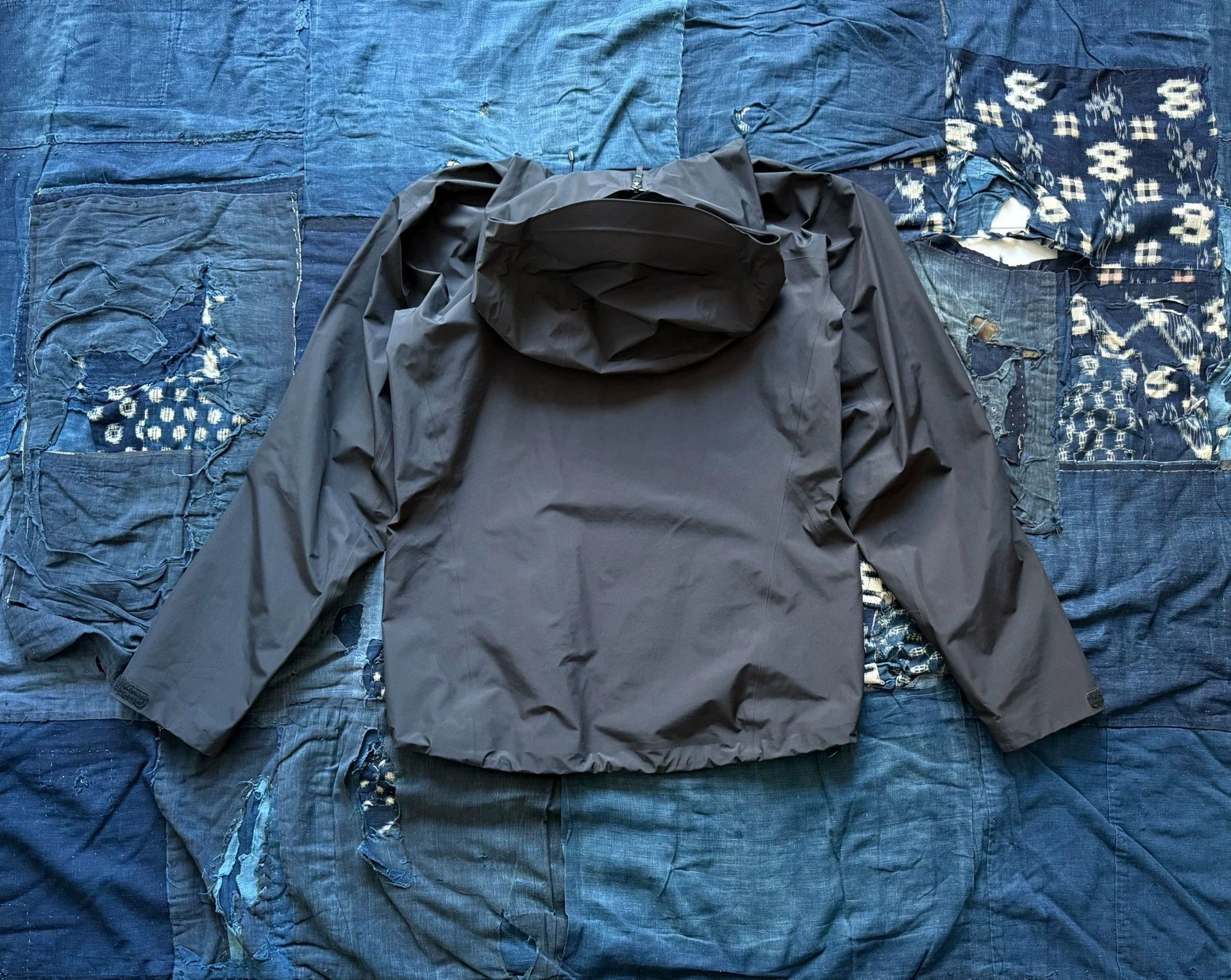 Arc'teryx Arc'teryx Beta Jacket Black L - Like New Orange Size US L / EU 52-54 / 3 - 3 Thumbnail