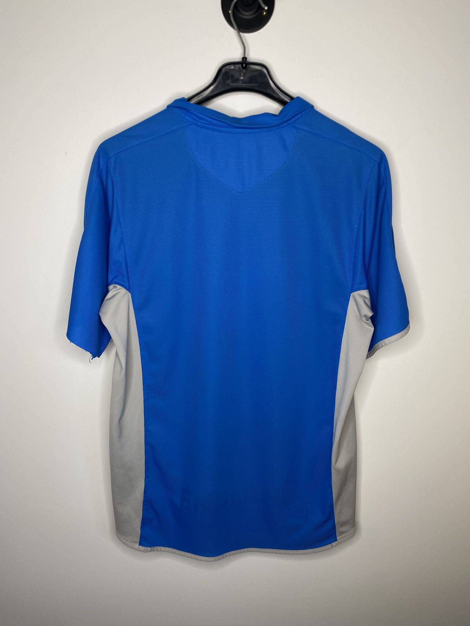 Umbro ENGLAND TEAM 2004 2006 TRAINING FOOTBALL SHIRT SOCCER JERSEY Size US L / EU 52-54 / 3 - 2 Thumbnail