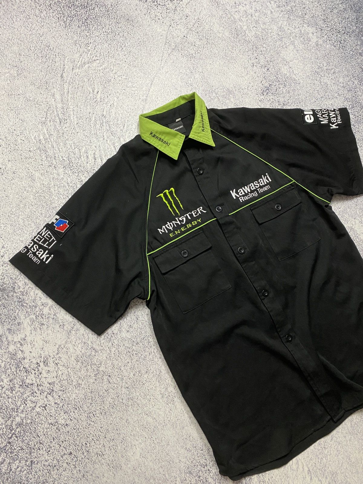 Vintage Vintage Kawasaki Monster Energy Racing Team Button Up Shirt Size US XL / EU 56 / 4 - 3 Thumbnail