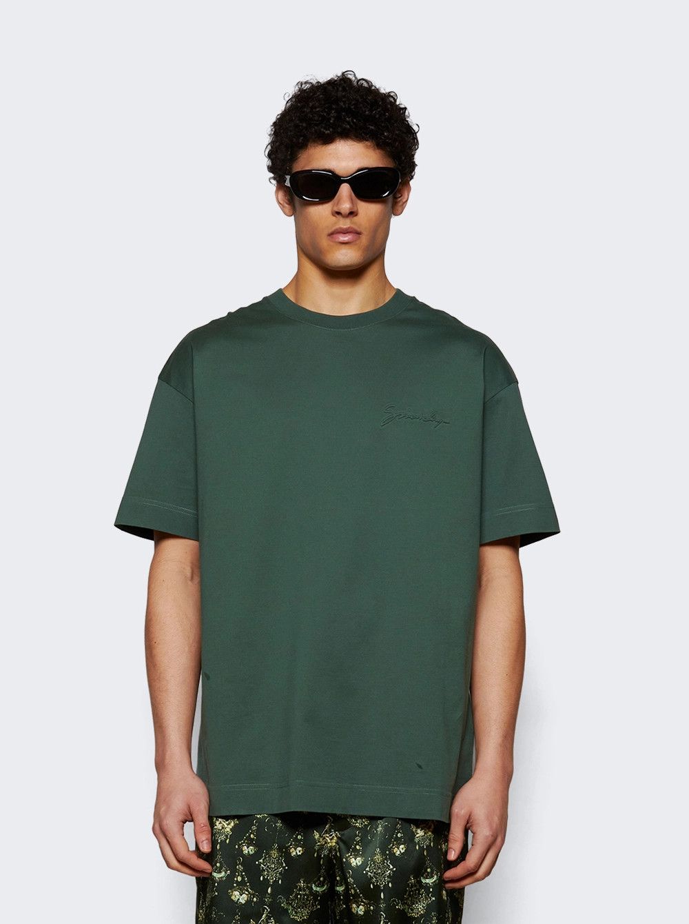 Givenchy o1mle0326 Standard Short Sleeve Tee Shirt in Green Size US L / EU 52-54 / 3 - 2 Thumbnail