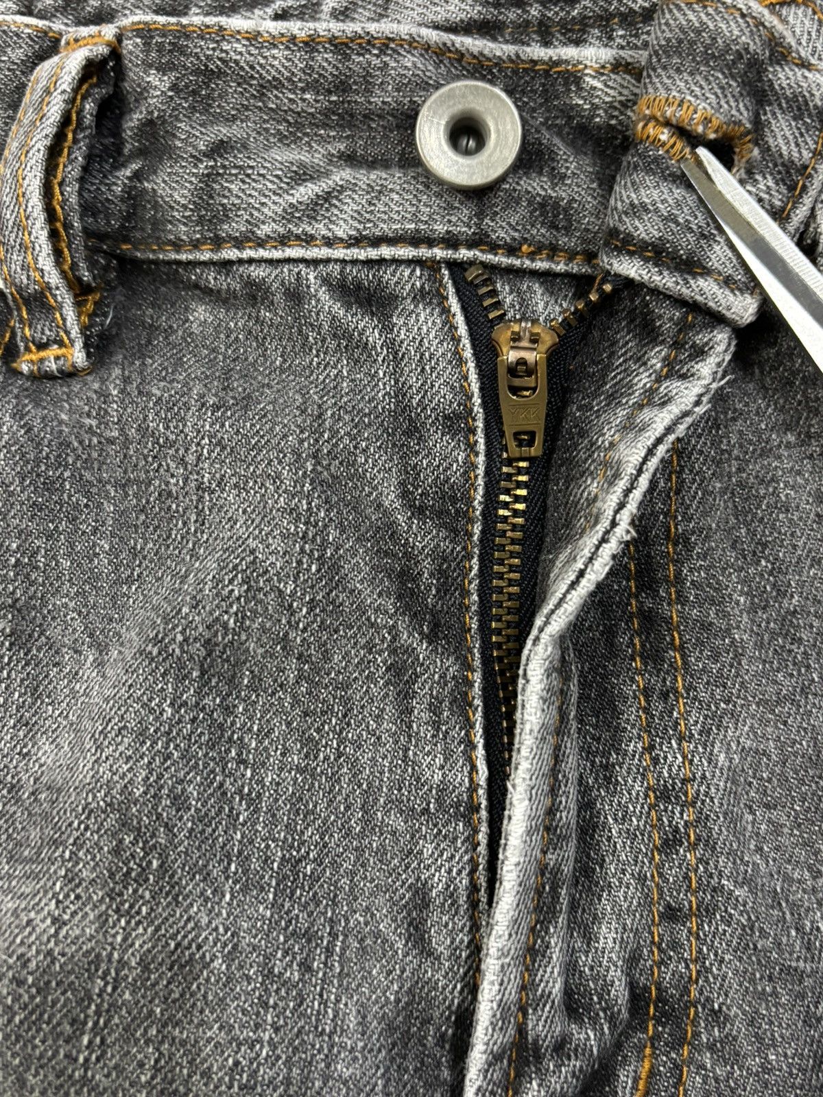 Japanese Brand Vintage Japanese Brand Junmen Black Faded Distressed Jeans Size US 30 / EU 46 - 16 Thumbnail
