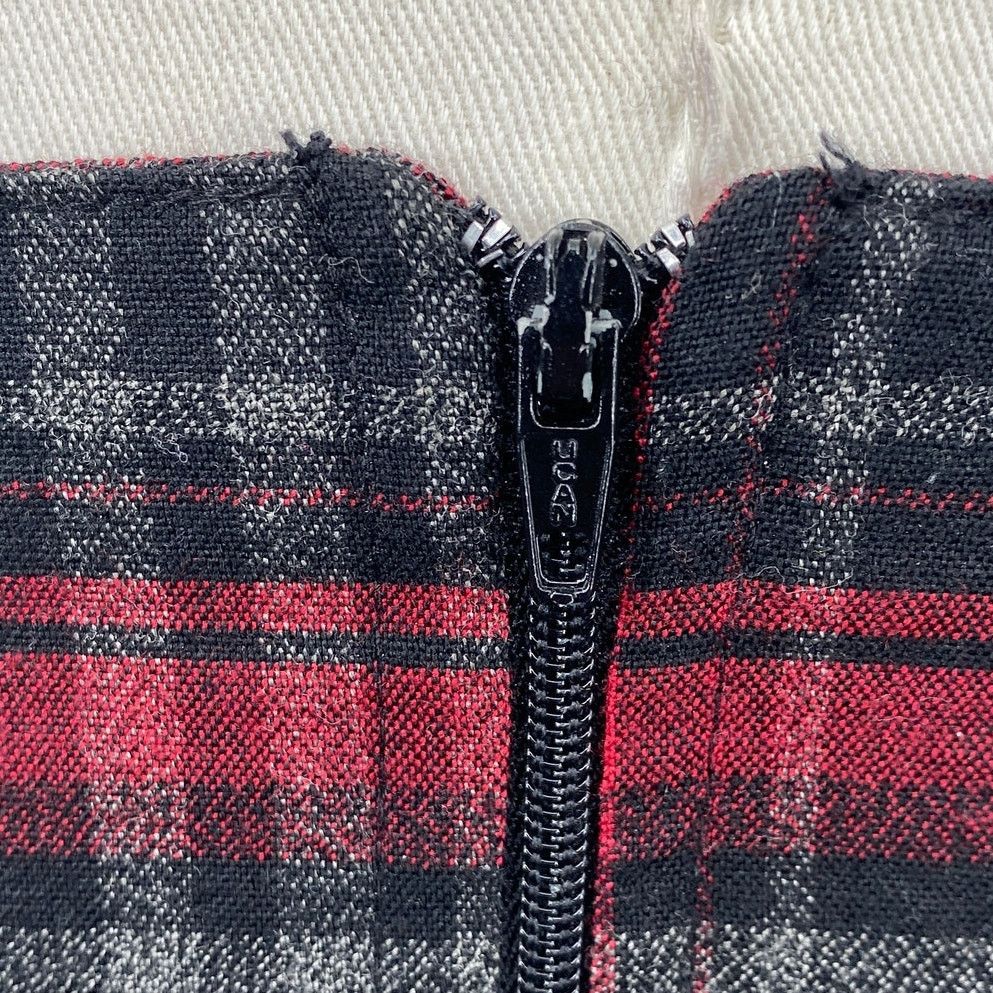 Vintage Vintage 90s Y2k Pleated Plaid Mini Skirt Chain Star Belt Red Size 25" / US 0 / IT 36 - 6 Thumbnail