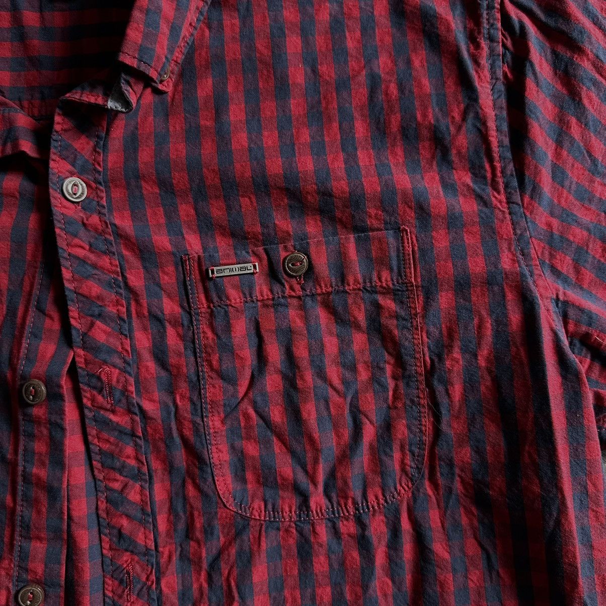 Vintage Vintage Japanese Style Animal Shirt Skate Wear Button Up Y2K Size US M / EU 48-50 / 2 - 9 Thumbnail