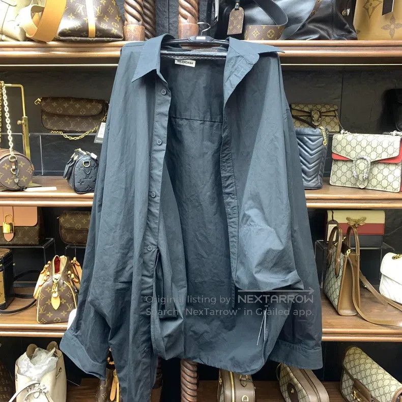 Balenciaga Balenciaga Shirt Size XS / US 0-2 / IT 36-38 - 1 Thumbnail