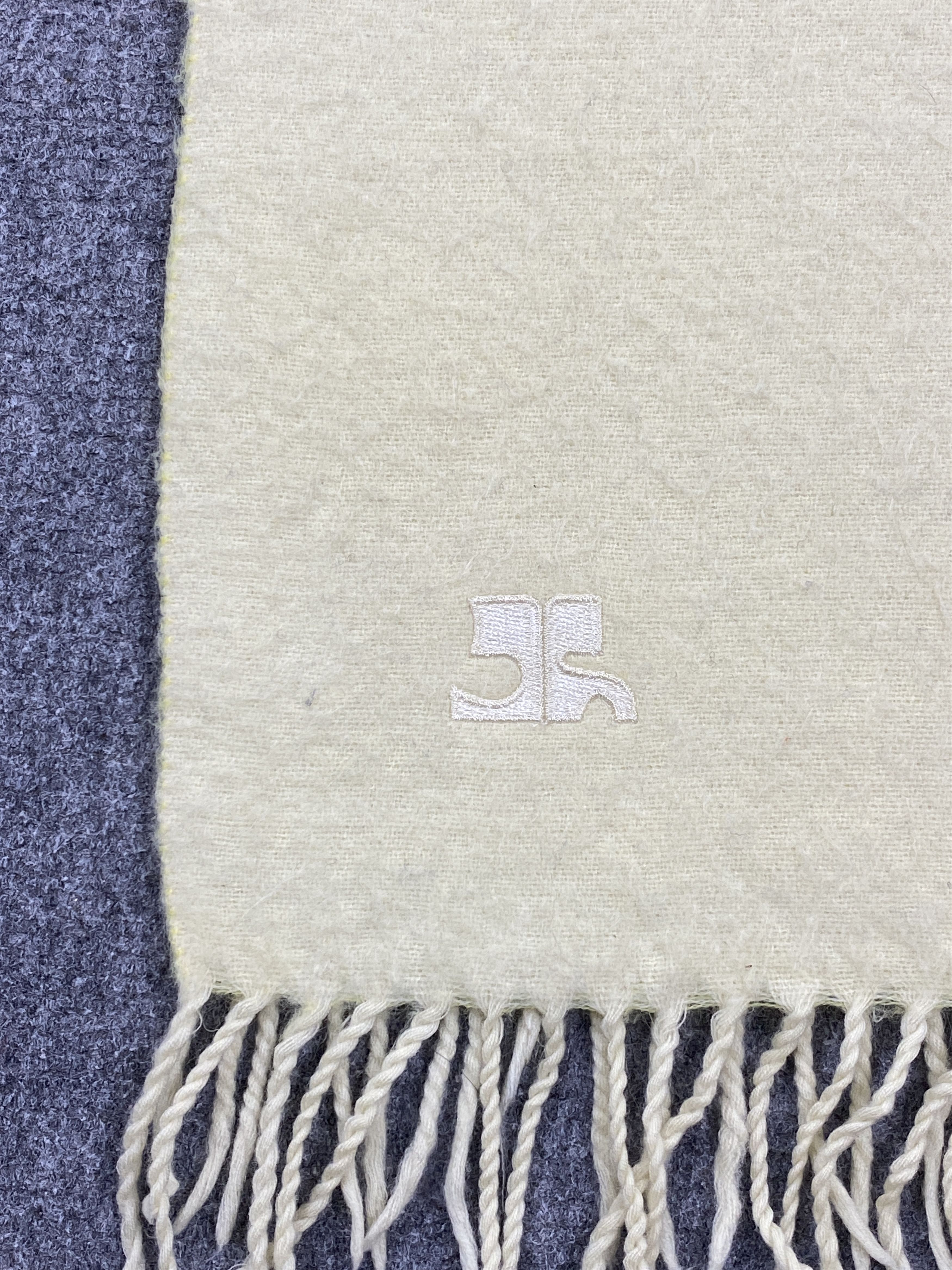 Courreges Courreges Scarf / Muffler / Neckwear - SC0158 Size ONE SIZE - 7 Thumbnail