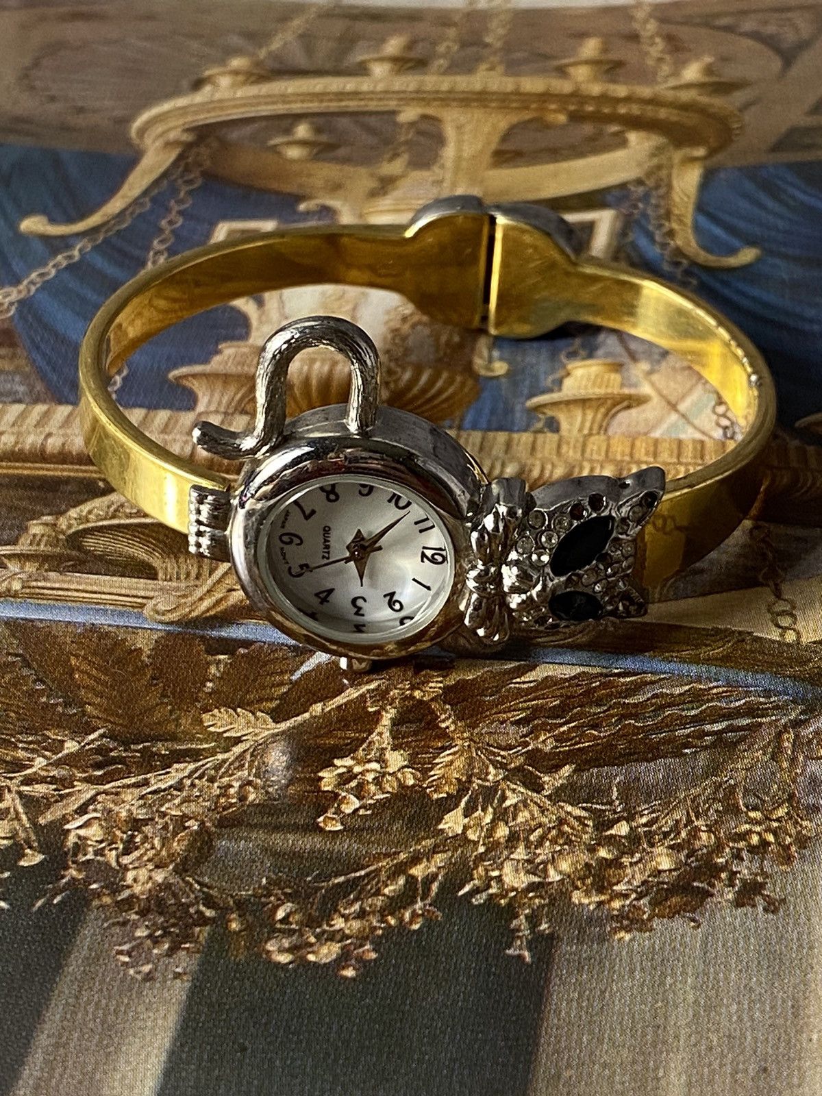 Jewelry Cat Bangle Watch Gold Tone Whimsical Size ONE SIZE - 1 Thumbnail