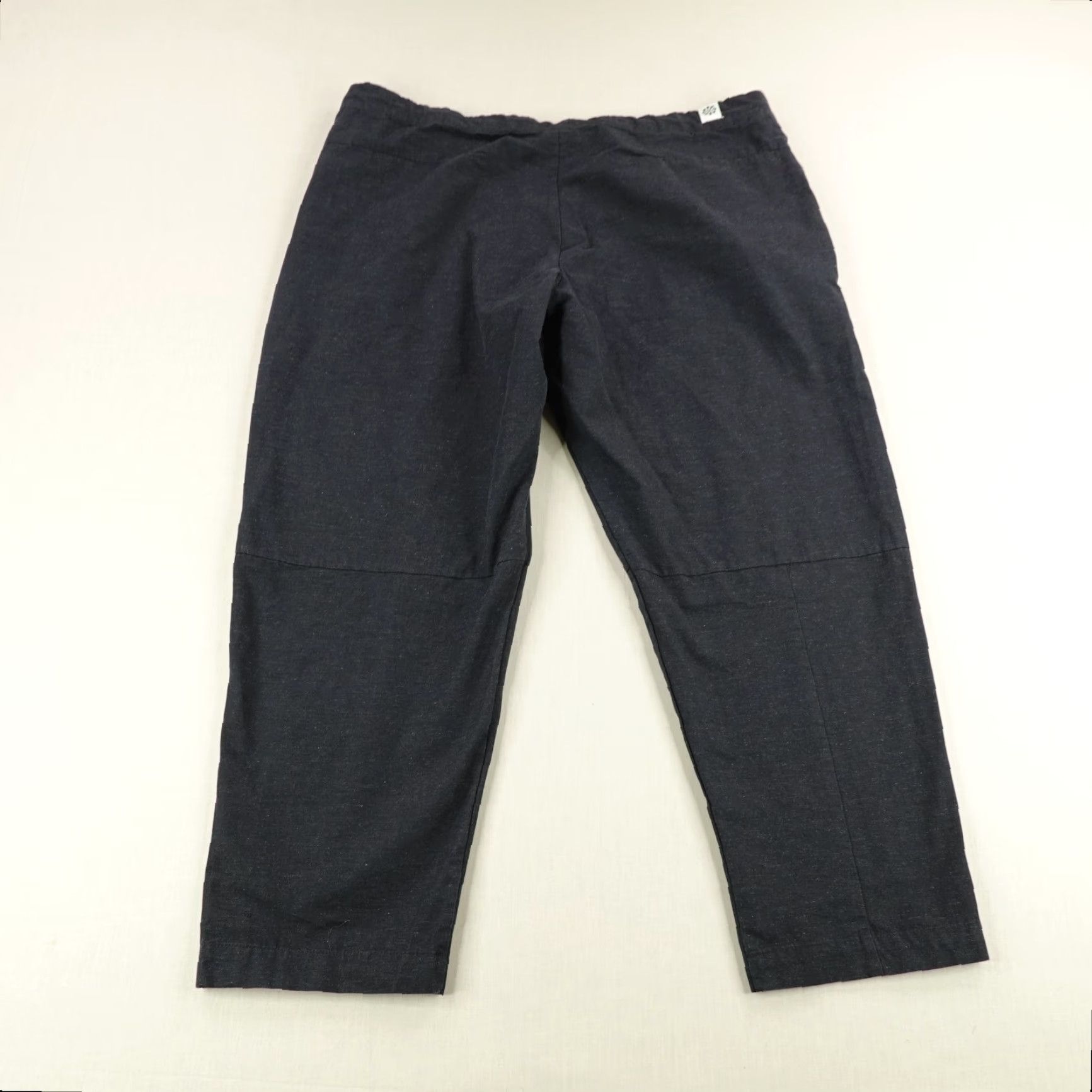 Nike Nike Pants Mens 42 Black Chino Straight Leg Trousers Flat Front Drawstring Zip Nike Logo Casual Workwear 90s (if applicable) Mens Size US 42 / EU 58 - 6 Thumbnail
