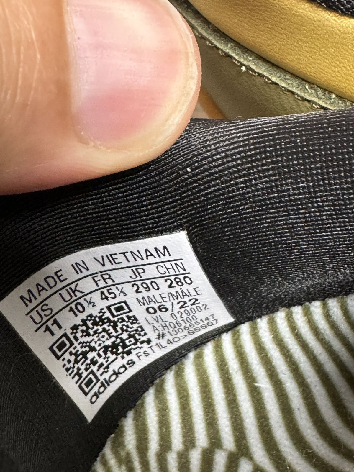 Adidas Adidas Palace X Puig Samba Size 11 Olive Gold Palace Samba Size US 11 / EU 44 - 8 Thumbnail