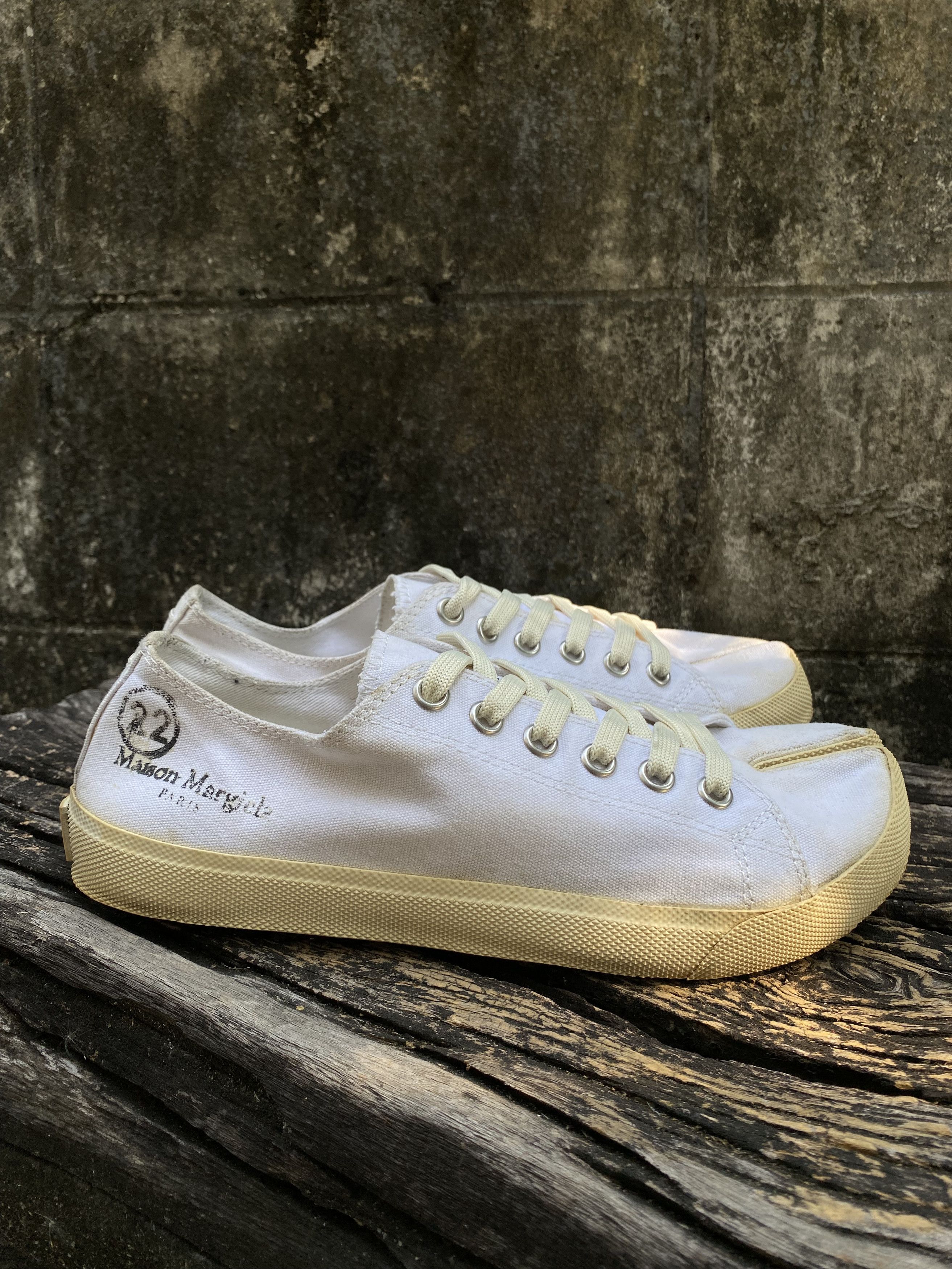 Maison Margiela Maison Margiela Tabi Canvas Sneakers White EU40 Size US 10 / IT 40 - 3 Thumbnail