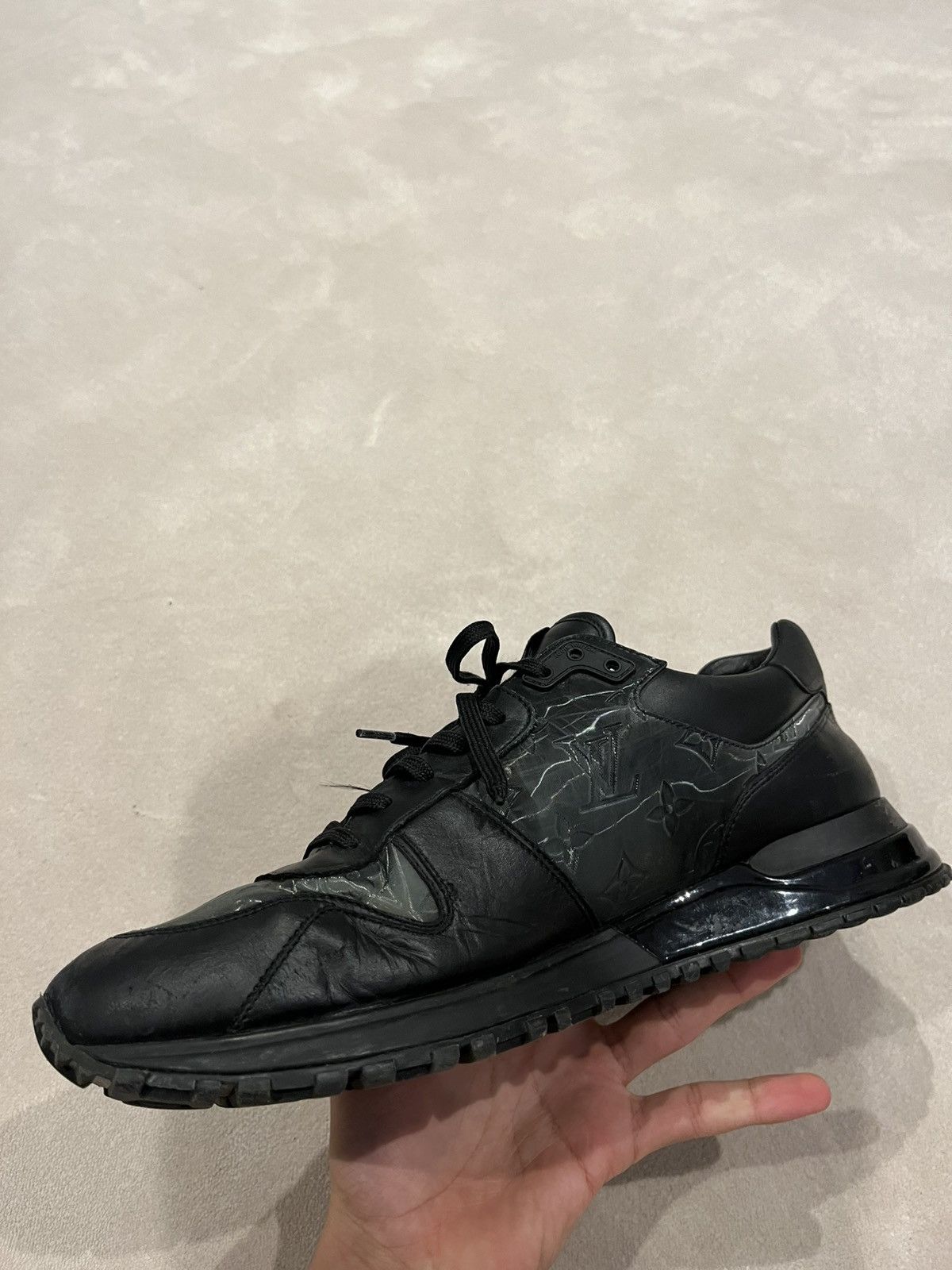 Louis Vuitton Louis Vuitton Run Away trainers Size US 10.5 / EU 43-44 - 15 Thumbnail
