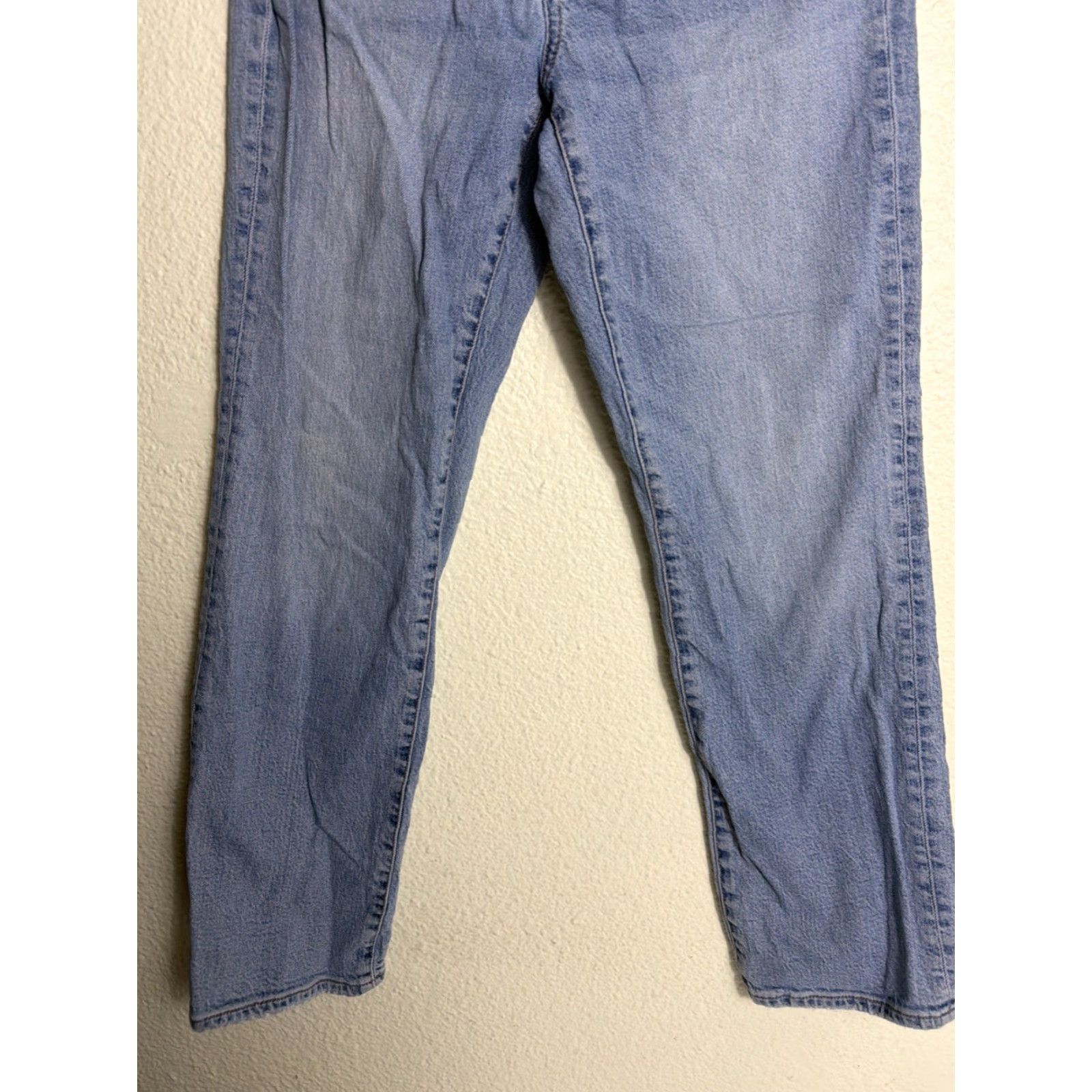 J.Crew VINTAGE j crew Slim Boyfriend Jeans Size 25 Light Wash 26x27 Womens Jeans Blue Slimming Size 42" / US 20 - 3 Thumbnail