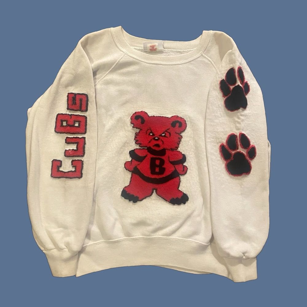 Vintage VINTAGE Bassett Walker Sweatshirt Women’s Large Cubs Letterman Style Patches White 80s Embroidered Logo Crew Neck Pullover Cotton Blend Fleece Size L / US 10 / IT 46 - 1 Thumbnail