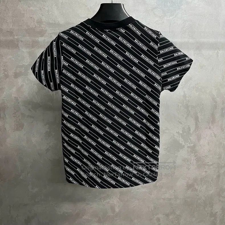 Balenciaga Balenciaga Black Striped Print Crewneck Tee. Size US S / EU 44-46 / 1 - 2 Thumbnail