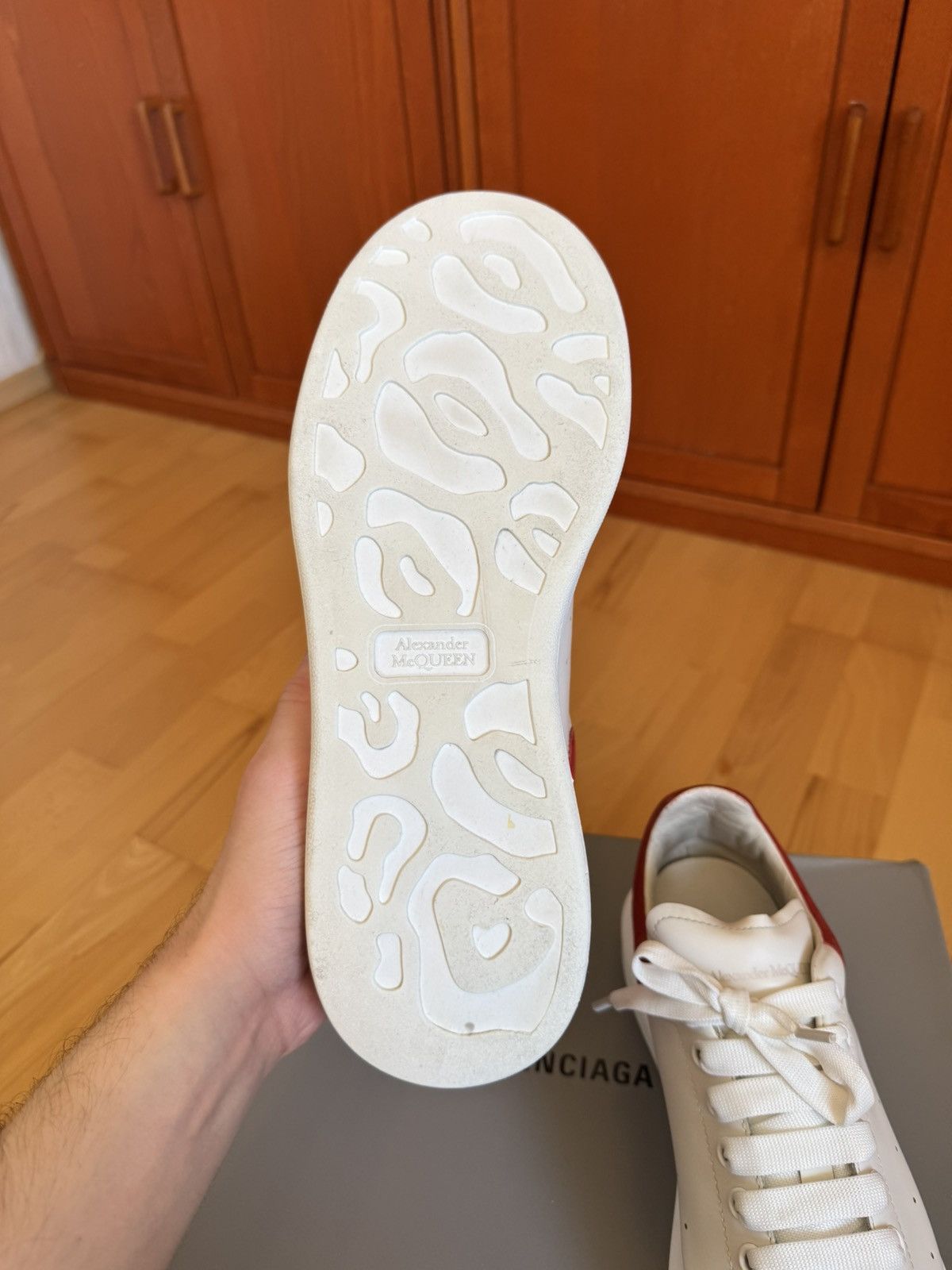 Alexander McQueen Alexander McQueen Oversize White Red Heel Suede Size US 9 / EU 42 - 11 Thumbnail