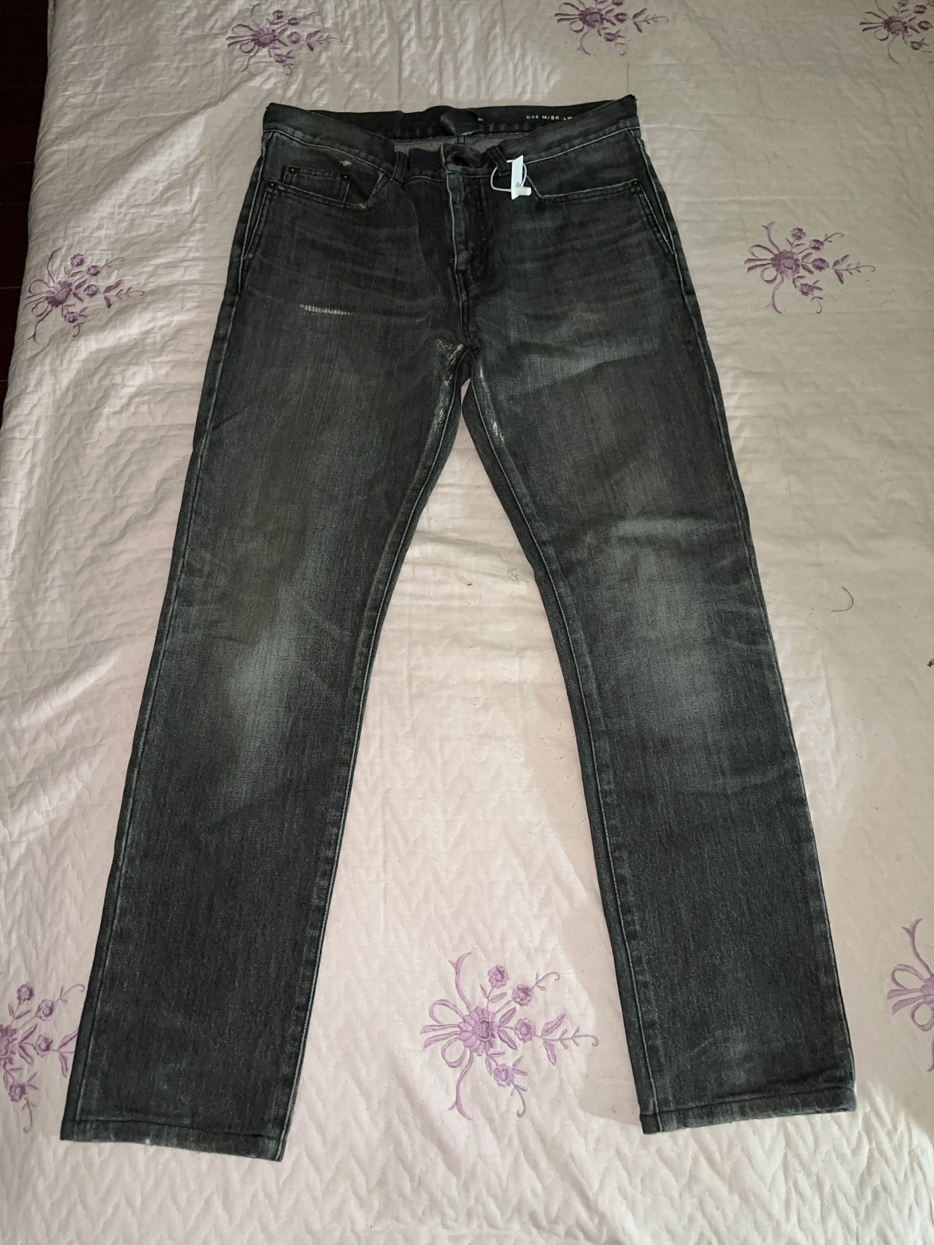 Saint Laurent Paris Saint Laurent Distressed Denim Jeans Size 32 Size US 32 / EU 48 - 1 Thumbnail