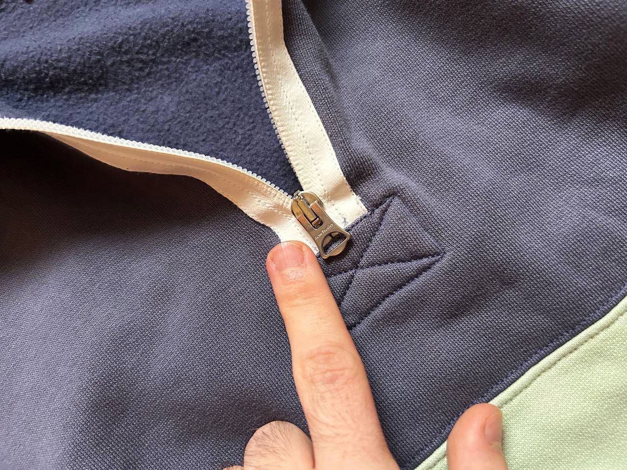 Acne Studios Rare Face sweatshirt from Acne Studios Size US XXS / EU 40 - 6 Thumbnail