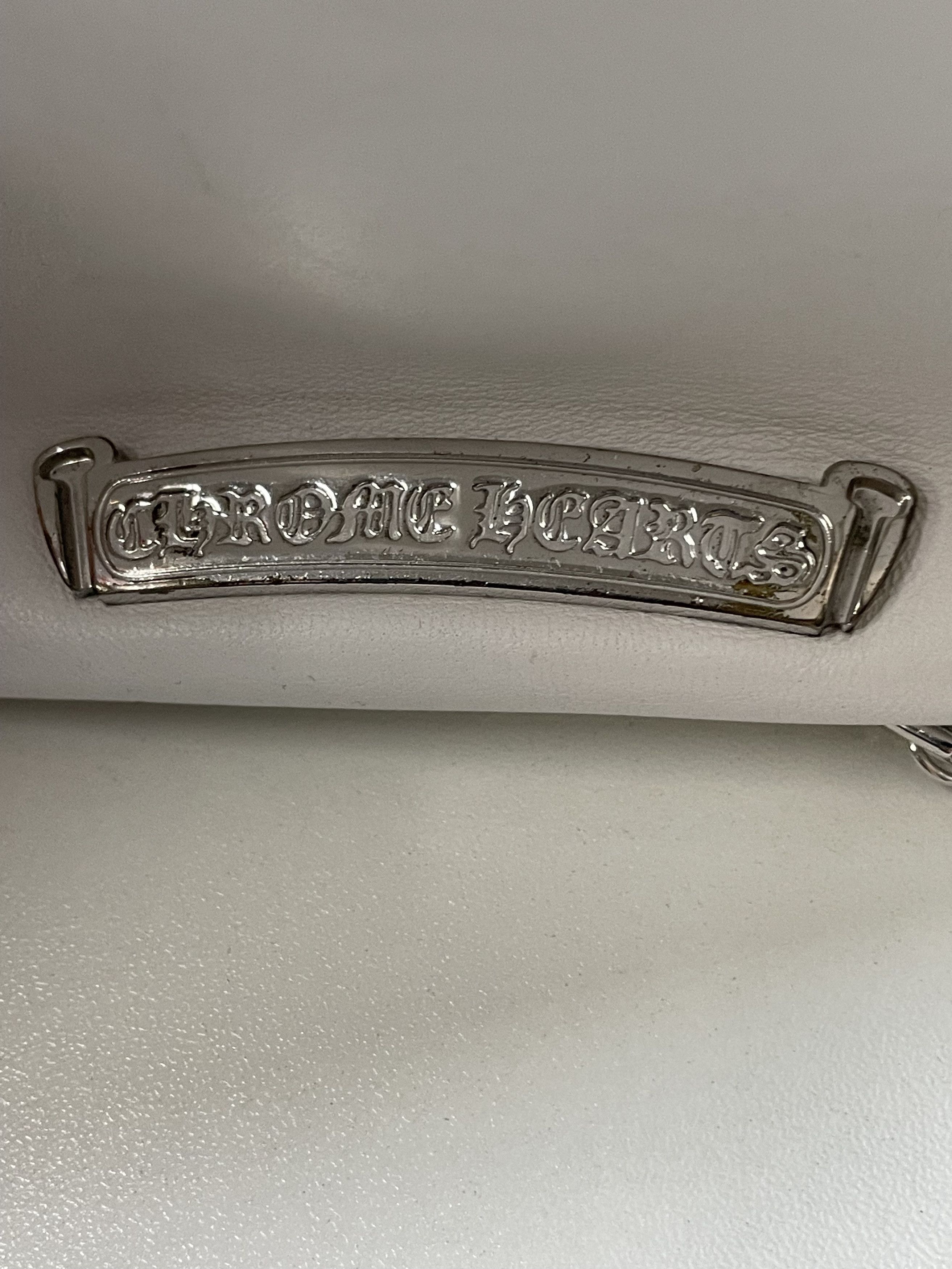Chrome Hearts Chrome Hearts Silver Safety Pin Chain White Shoulder Bag Size ONE SIZE - 6 Thumbnail