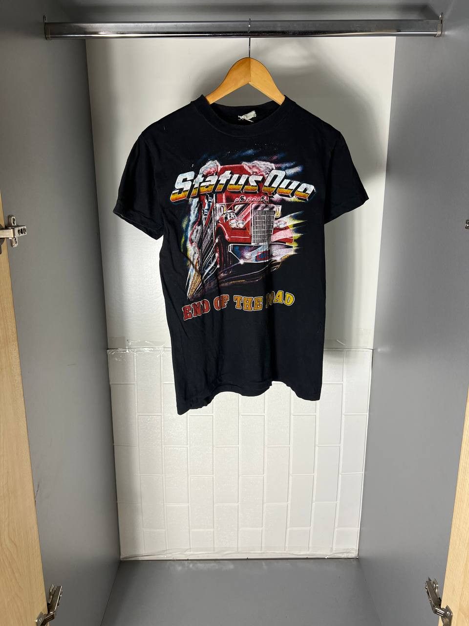 Band Tees VINTAGE STATUS QUO WORLD TOUR ROCK T-SHIRT RETRO METAL 90s Size US M / EU 48-50 / 2 - 2 Thumbnail