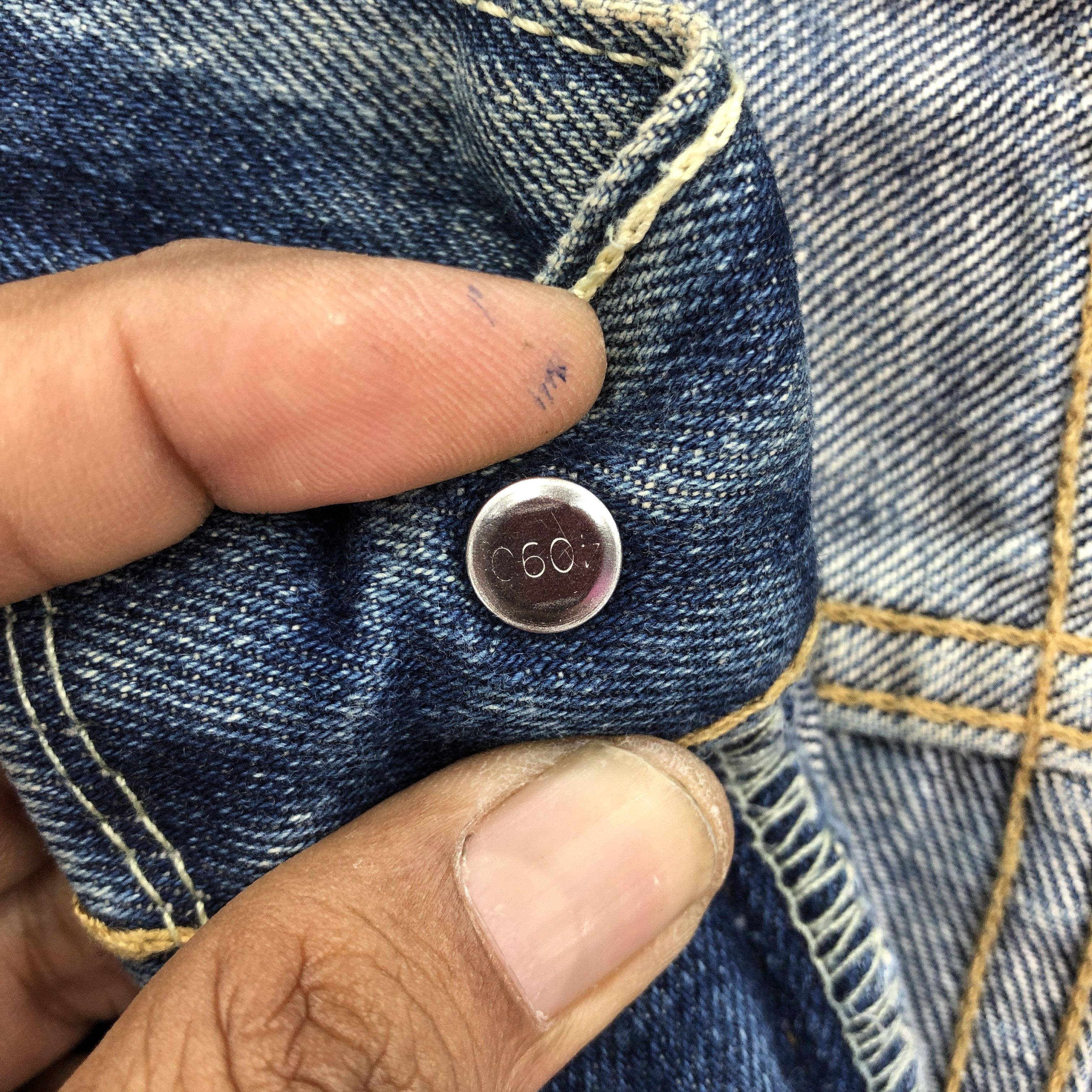 Levi's Vintage Levis 559 Baggy Faded Jeans Levi's Light Wash Denim Size US 44 / EU 60 - 7 Thumbnail