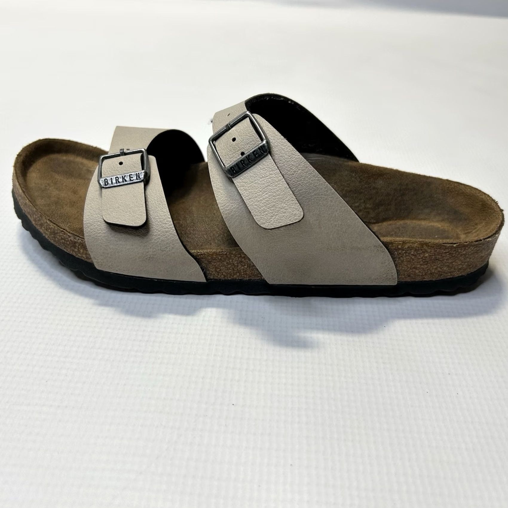 Birkenstock Birkenstock Sydney Sandals Women's Beige Tan Slip-On 7 38 Logo Arch Support Flat Heel Bohemian Retro Nature Outdoor Adjustable Straps Sandal Size US 7 / IT 37 - 6 Thumbnail