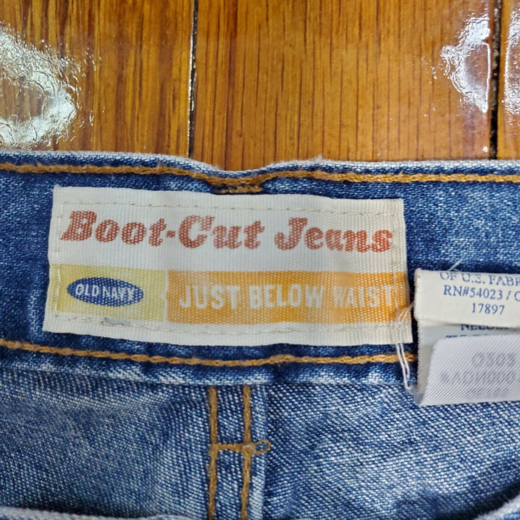 Old Navy VINTAGE Old Navy Jeans Women 12 Short Bootcut Mid Rise Denim Blue 90s Retro USA Womens Size 34" / US 12 / IT 48 - 7 Thumbnail