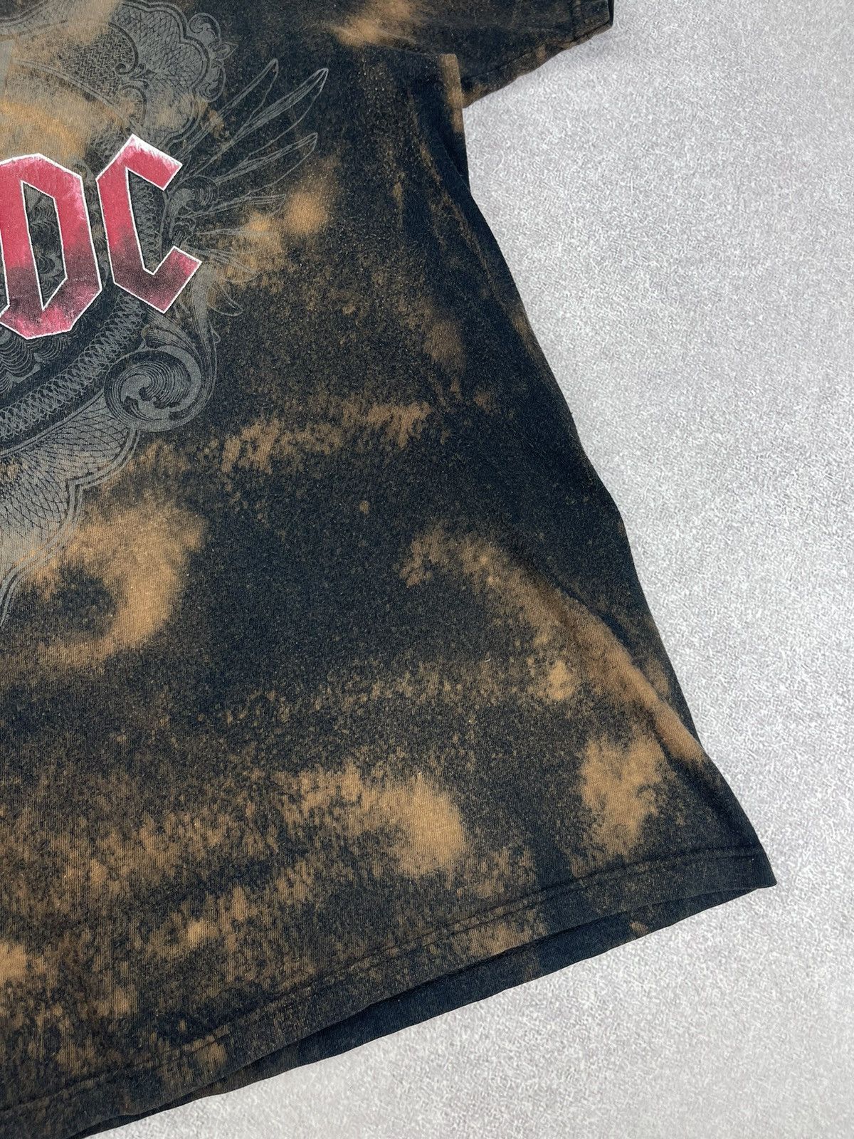 AC/DC Vintage Custom AC/DC Rock Band T-Shirt Size S Size US S / EU 44-46 / 1 - 3 Thumbnail