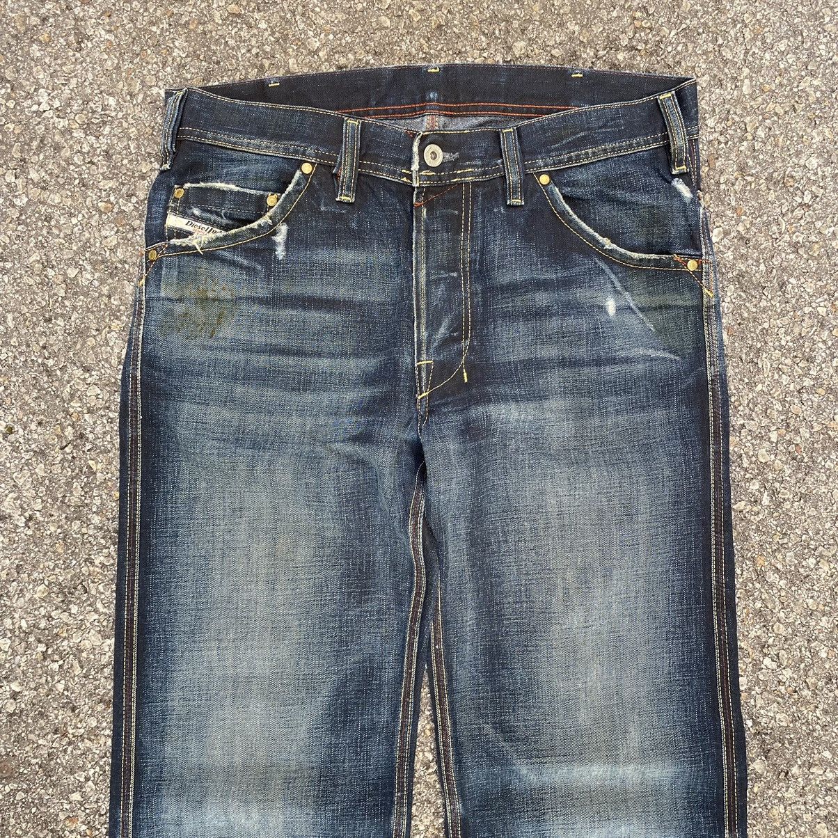 Diesel Vintage Diesel Straight Cutting Jeans Made in Italy Size US 29 - 3 Thumbnail