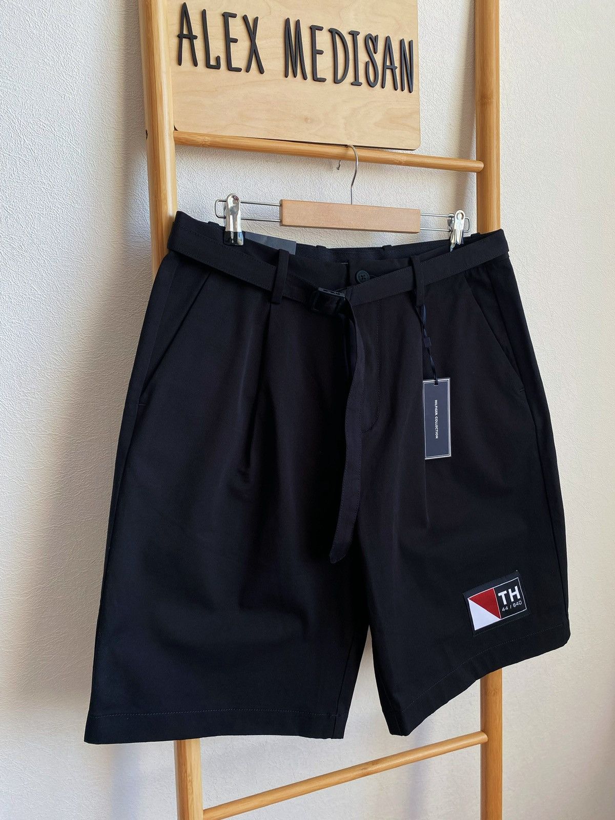 Tommy Hilfiger Hilfiger Collection Solid Pleated Shorts Size US 32 / EU 48 - 1 Thumbnail