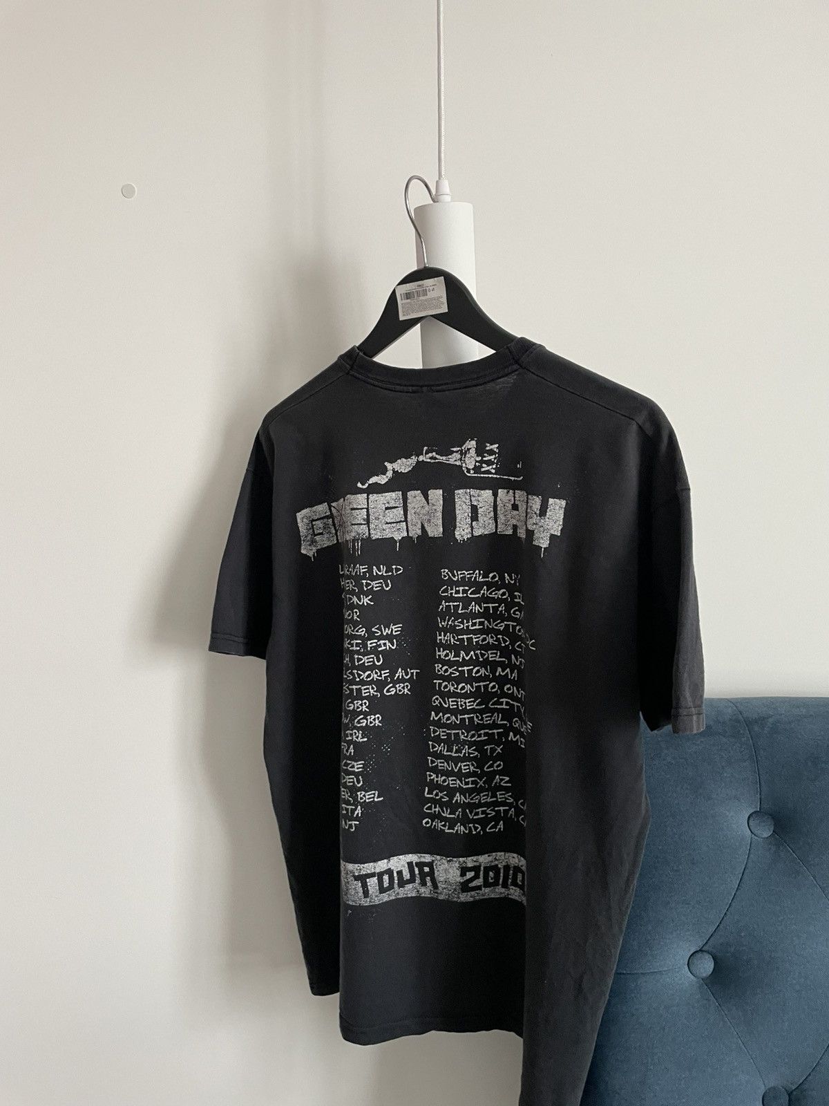 Band Tees Vintage Green Day 2010 Tour F-Shirt Band Tee Black RARE Size US M / EU 48-50 / 2 - 4 Thumbnail