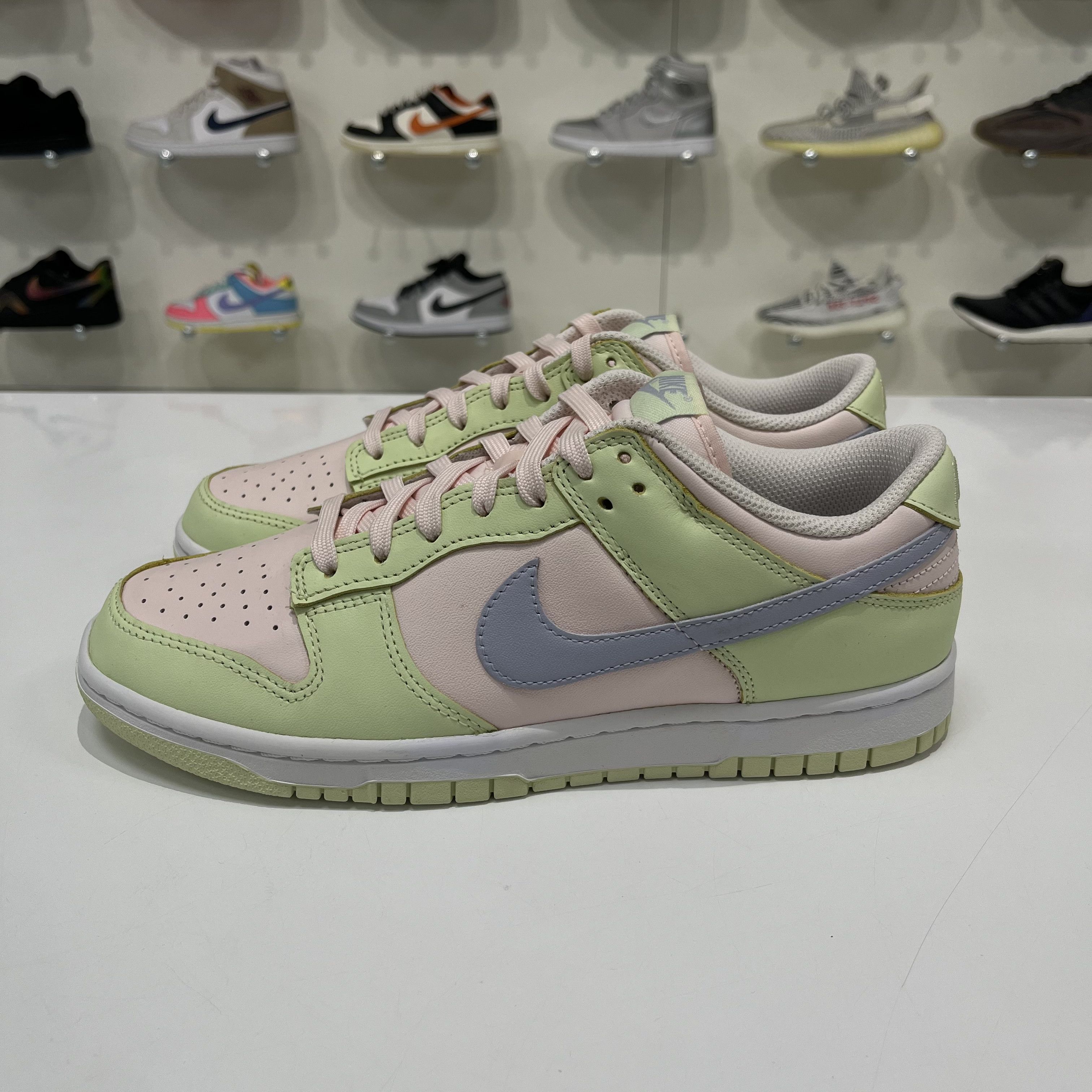 Nike Nike Dunk Low Lime Ice (W) Size US 10 / IT 40 - 2 Thumbnail