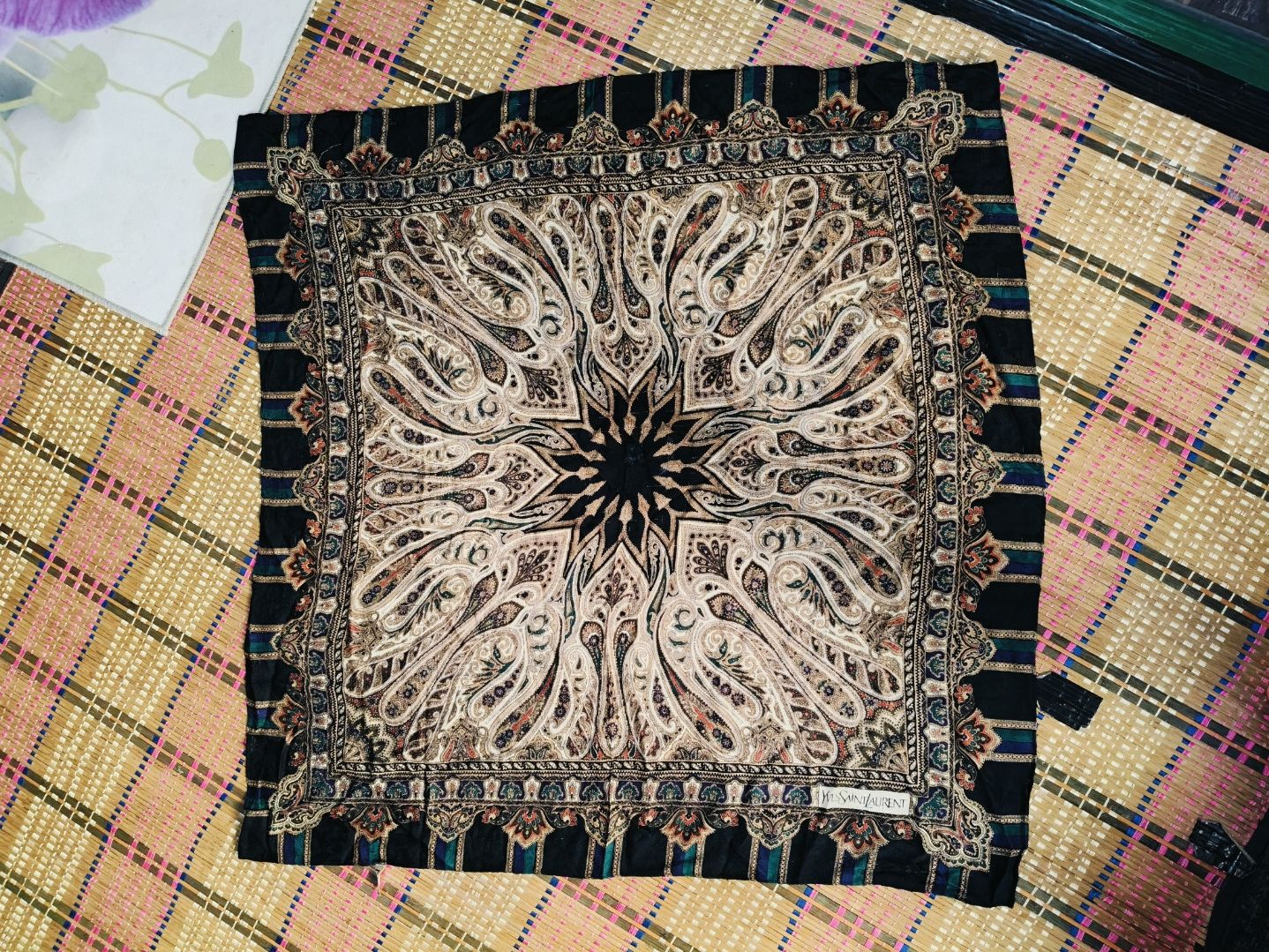 Yves Saint Laurent Vintage Yves saint Lauren wool scarf Size ONE SIZE - 1 Thumbnail